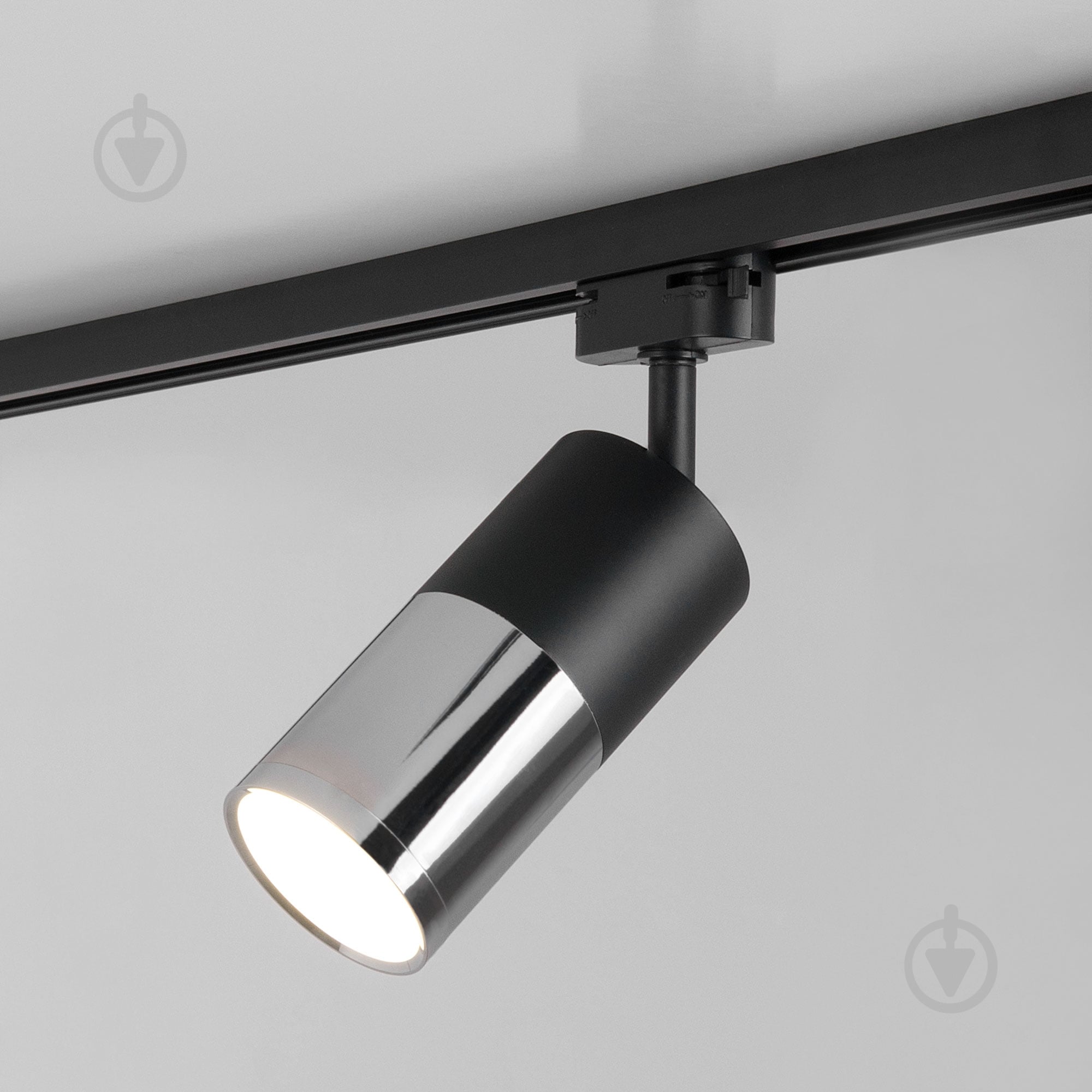Трековый прожектор Strotskis Avantag LED 6 Вт 4200 К хром/черный LTB27 - фото 1 Трековый прожектор Strotskis Avantag LED 6 Вт 4200 К хром/черный LTB27 - фото 1