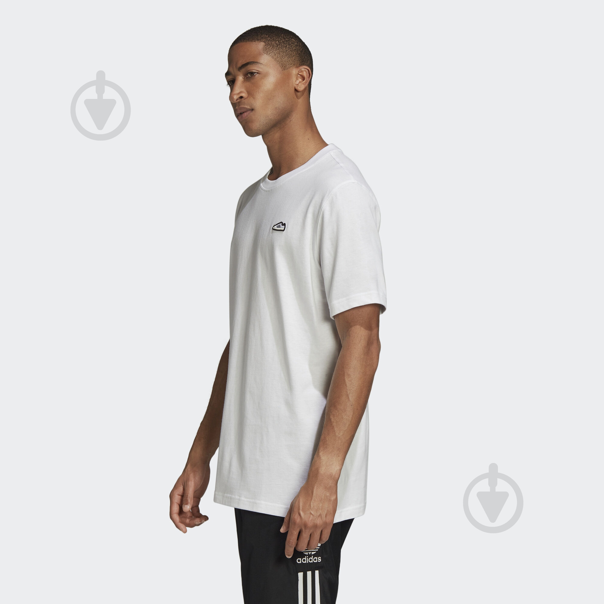 Футболка Adidas SST EMB T FM3378 р.S белый - фото 4