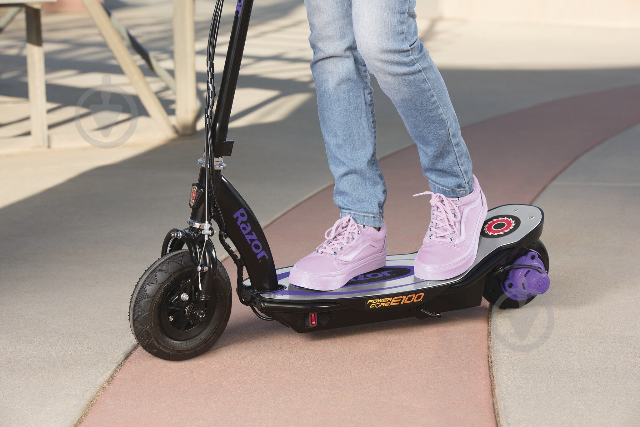 Электросамокат Razor Power Core E100 Purple - фото 10 Электросамокат Razor Power Core E100 Purple - фото 10