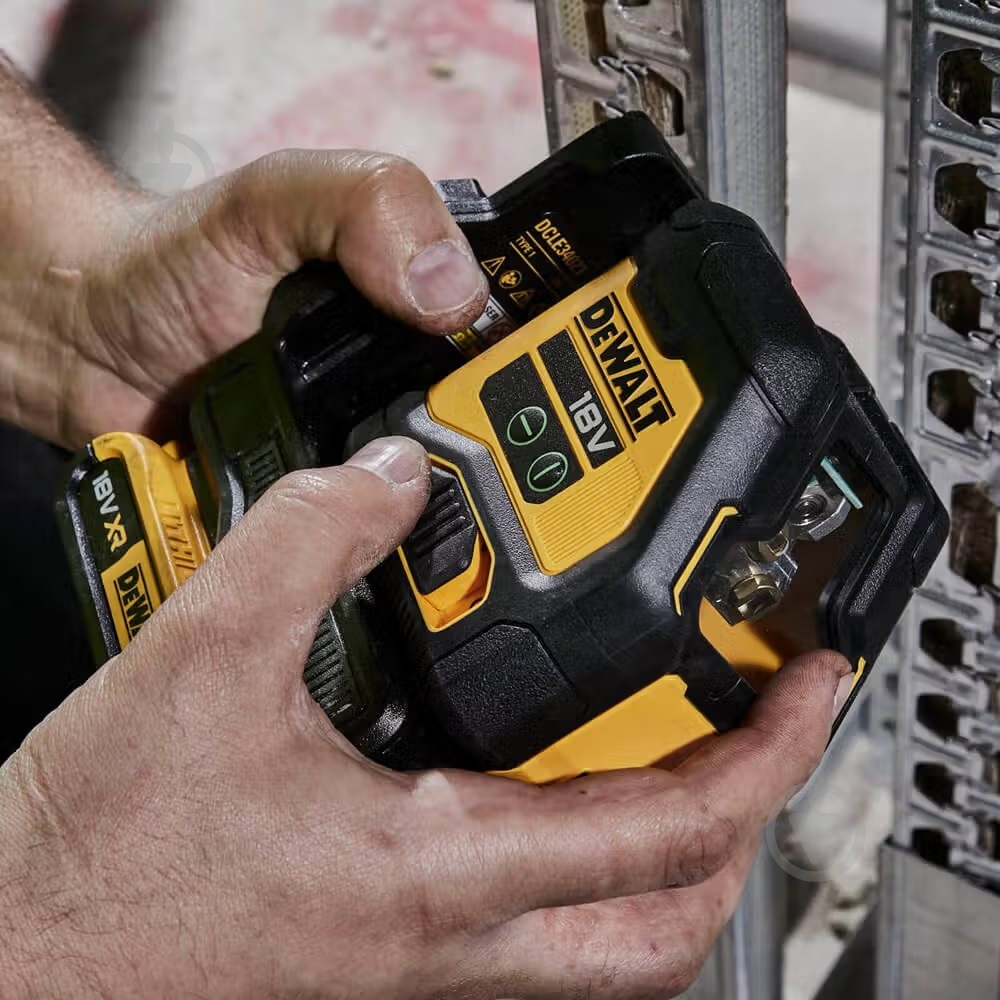 Уровень лазерный DeWalt DCLE34021N - фото 3 Уровень лазерный DeWalt DCLE34021N - фото 3