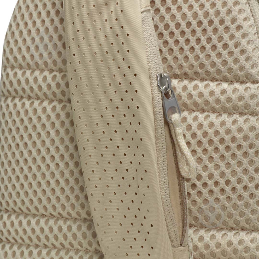 Сумка через плечо Nike Essentials DJ9796-206 8 л бежевый - фото 8