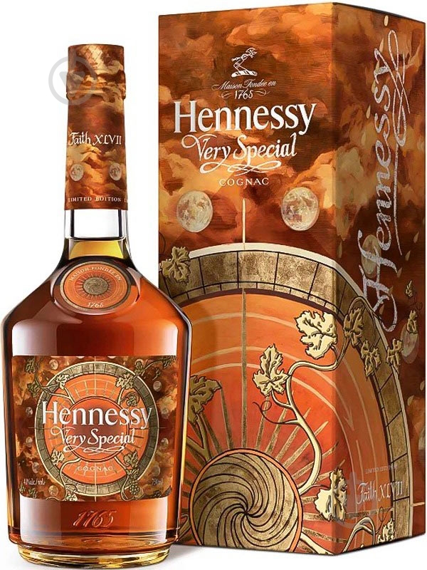 Коньяк Hennessy Faith VS 40% 0,7 л - фото 1 Коньяк Hennessy Faith VS 40% 0,7 л - фото 1
