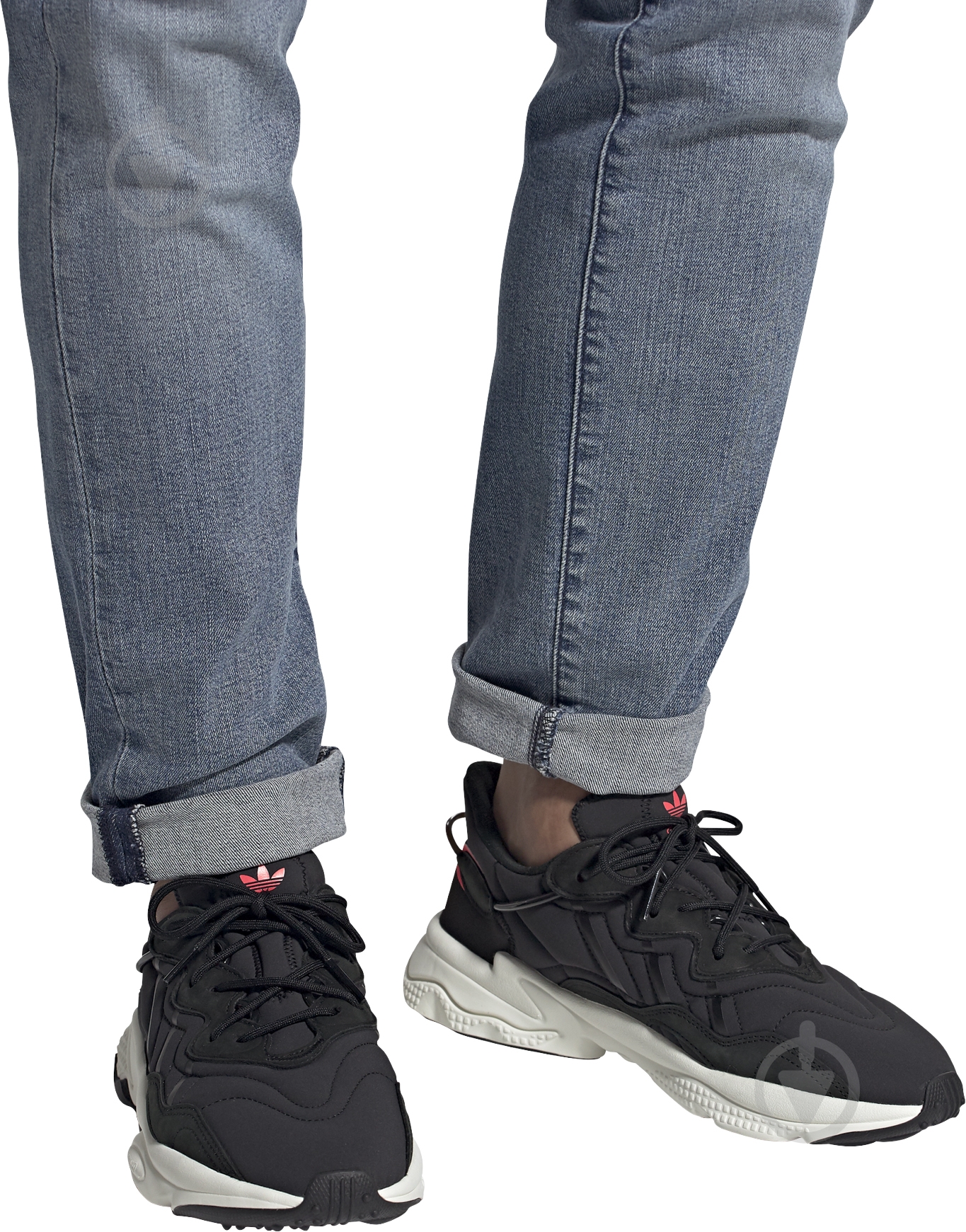 Кросівки чоловічі Adidas OZWEEGO FV9668 р.41 1/3 чорні - фото 3