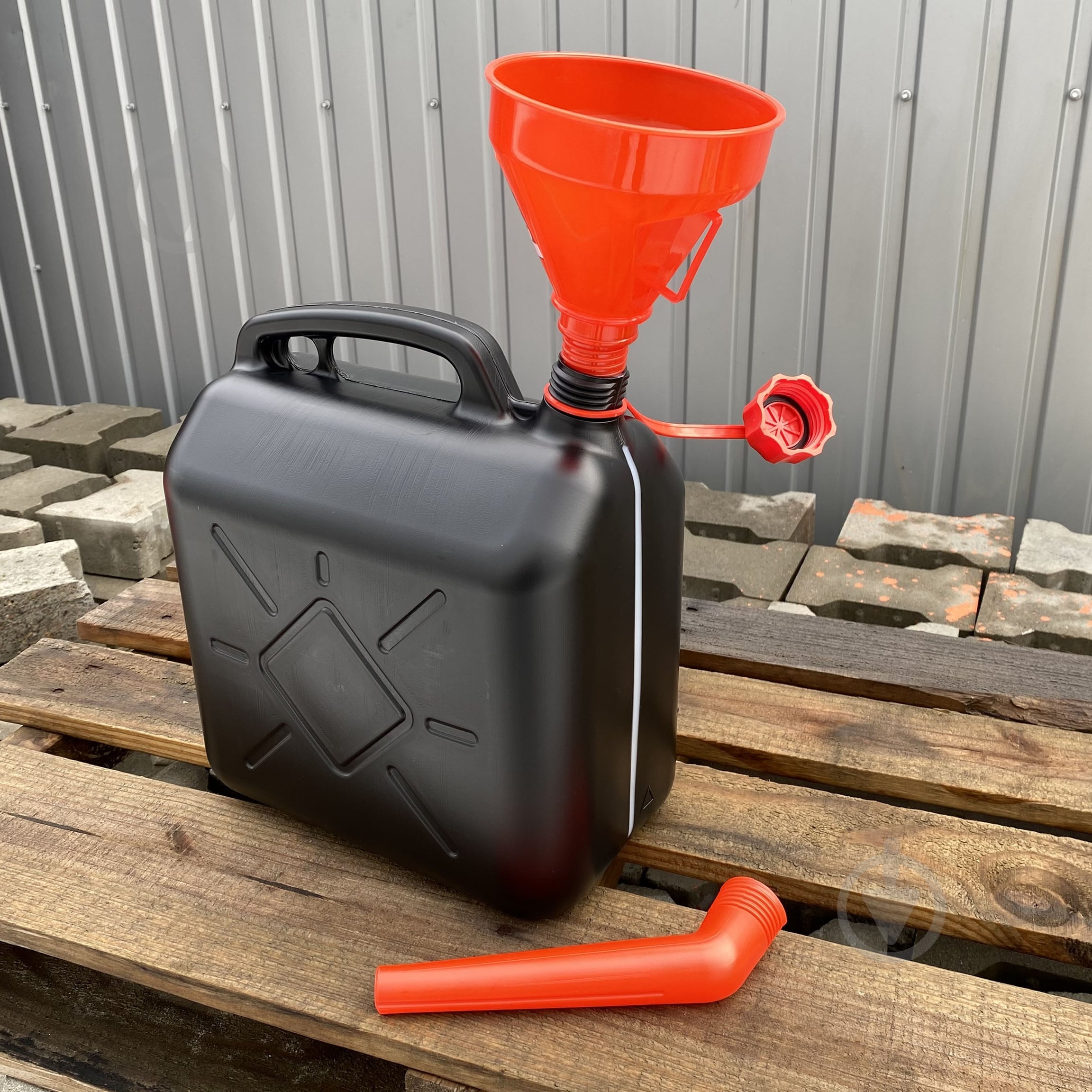 ᐉ Лейка автомобильная Plastic Automotive Petrol Funnel SA-122