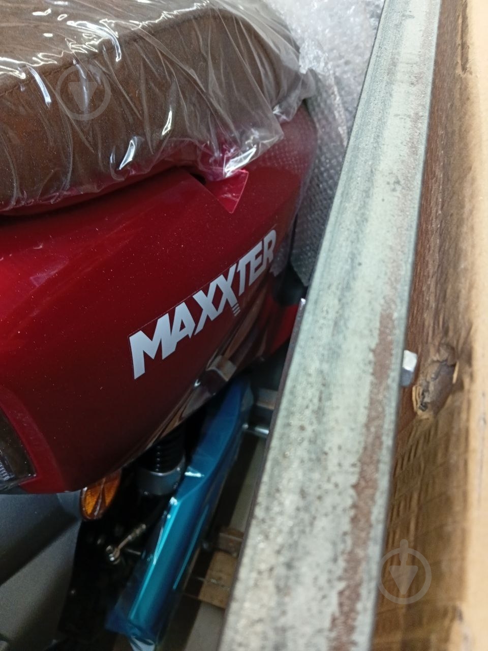 УЦЕНКА! Электроскутер Maxxter LUMINA (Red) (УЦ №3330) - фото 16 УЦЕНКА! Электроскутер Maxxter LUMINA (Red) (УЦ №3330) - фото 16