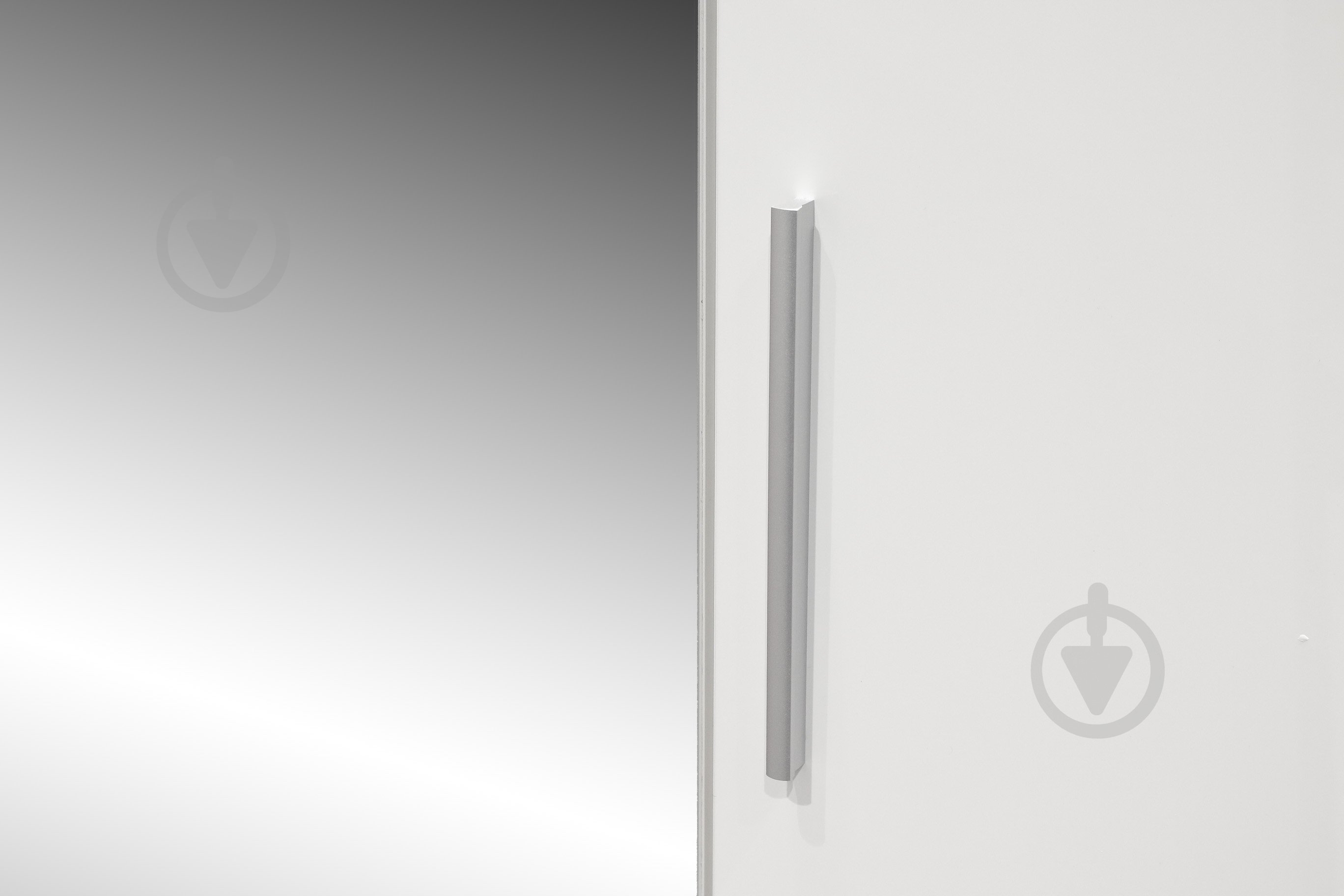 Шкаф Embawood Mirina 3-дверный 2270х1510х585 мм белый / белый лак - фото 5 Шкаф Embawood Mirina 3-дверный 2270х1510х585 мм белый / белый лак - фото 5