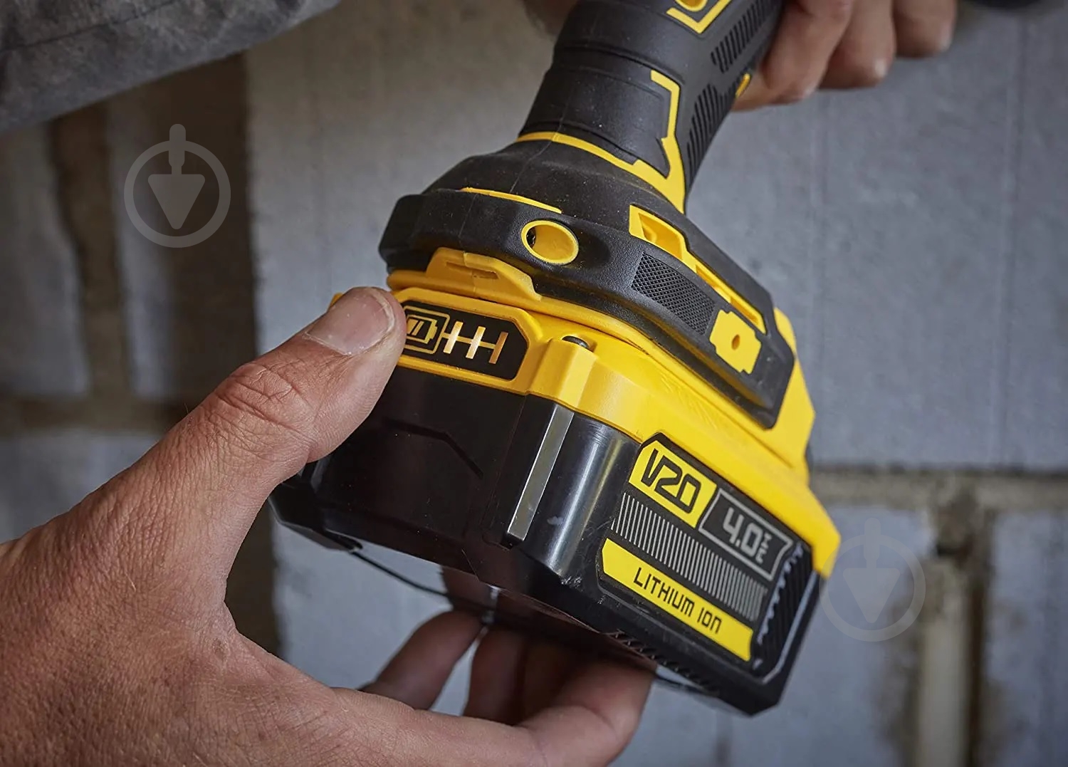 Батарея аккумуляторная Stanley FatMax SFMCB204 - фото 2