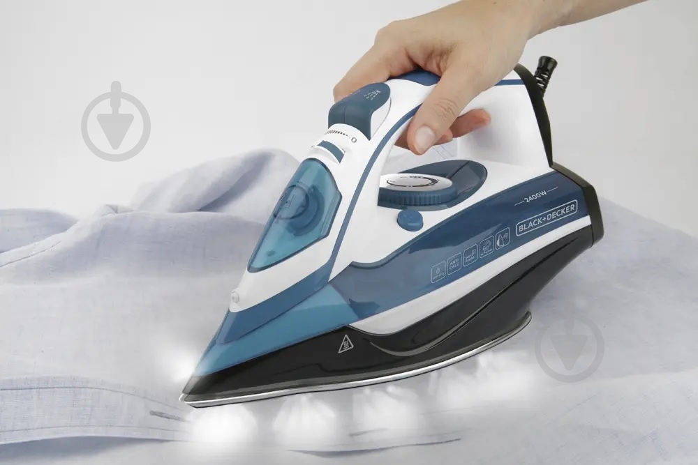 Утюг Black+Decker BXIR2402E - фото 3