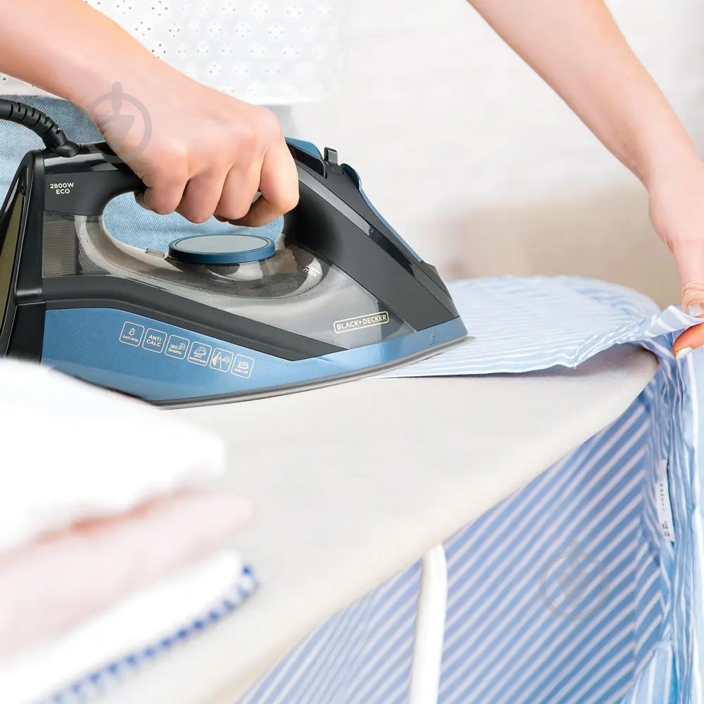 Утюг Black+Decker BXIR2801E - фото 6