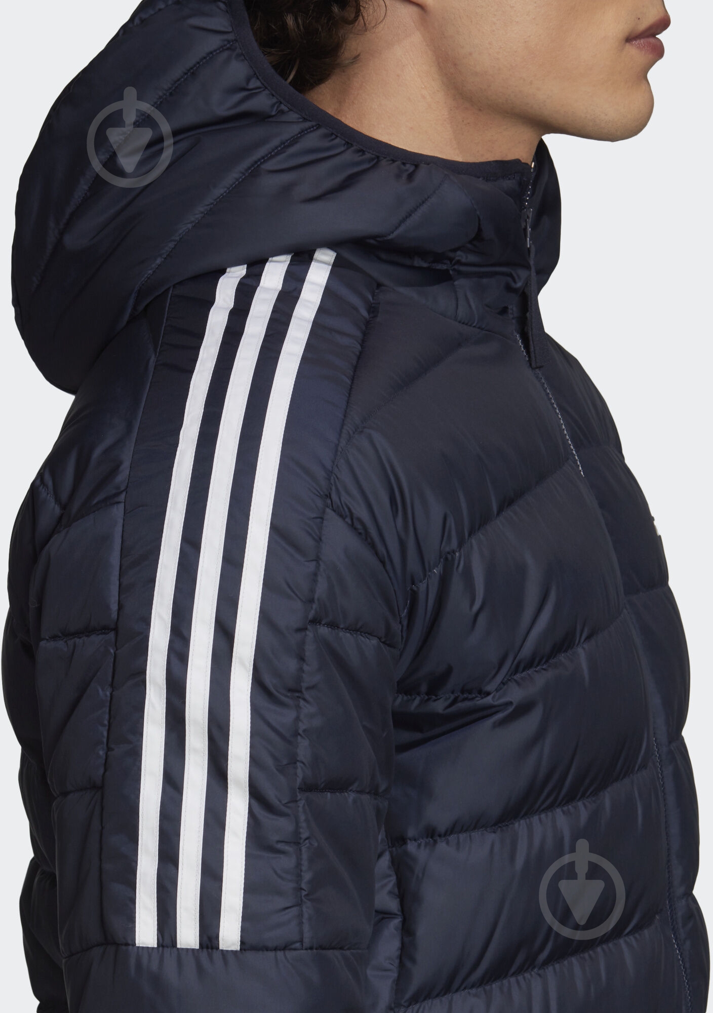 Куртка-парка чоловіча зимова Adidas ESS DOWN PARKA GH4605 р.XL чорна - фото 9 Куртка-парка чоловіча зимова Adidas ESS DOWN PARKA GH4605 р.XL чорна - фото 9