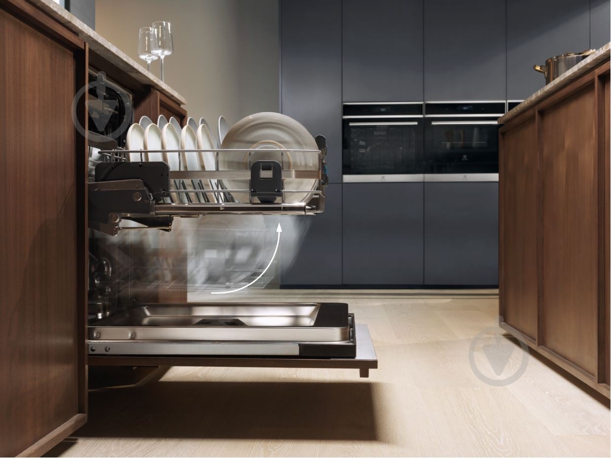Встраиваемая посудомоечная машина Electrolux EEC967310L - фото 5