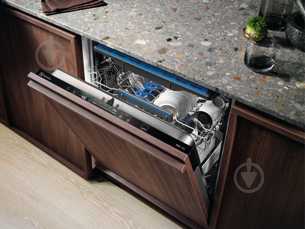Вбудовувана посудомийна машина Electrolux EMG48200L - фото 3