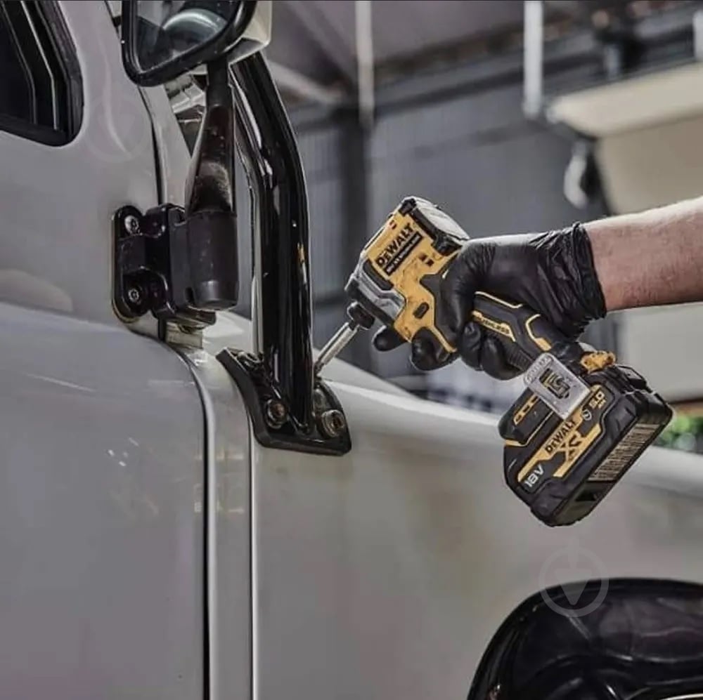 Шуруповерт ударный аккумуляторный DeWalt DCF850NT - фото 6