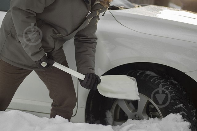 Лопата для снега Fiskars SnowXpert - фото 4