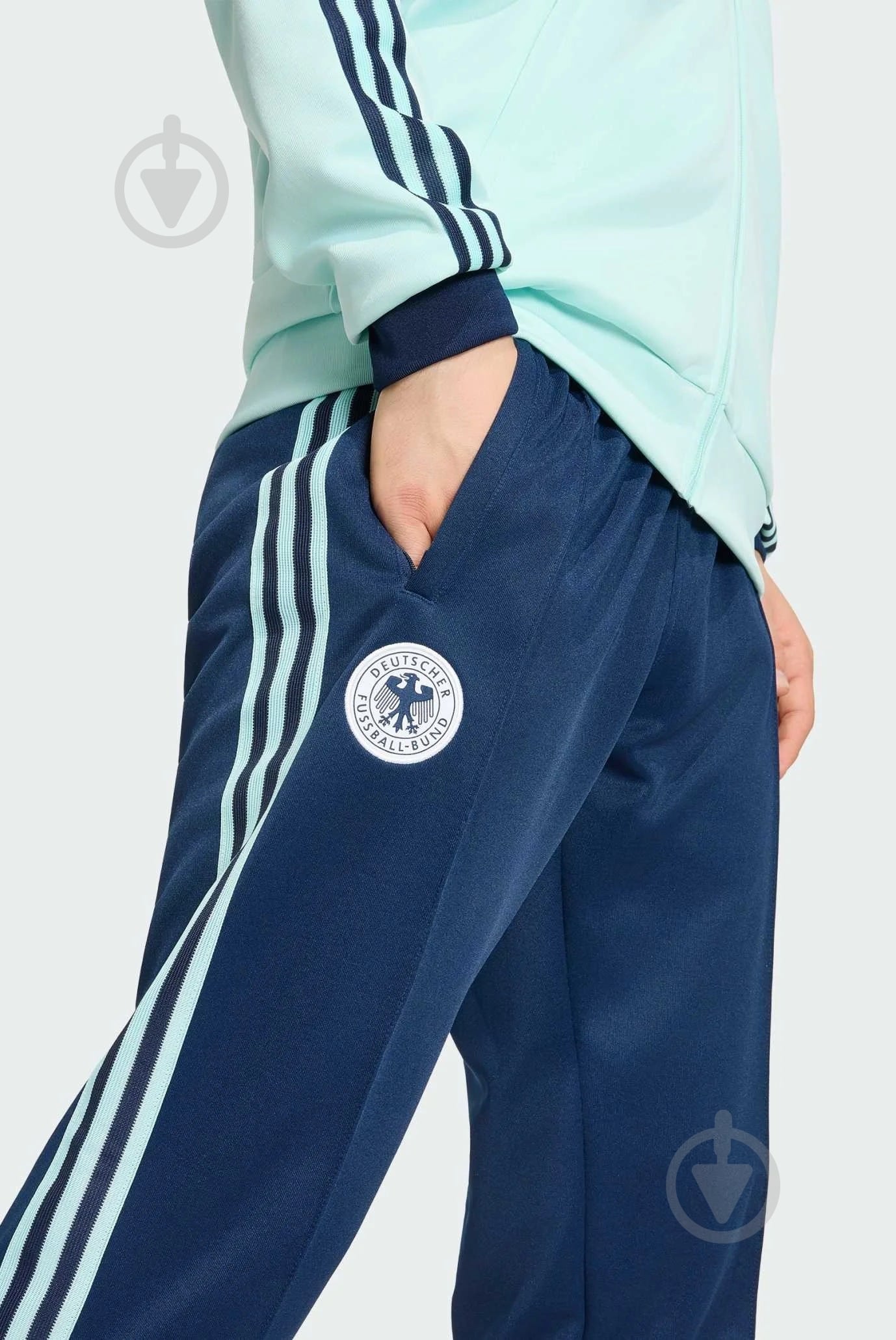 Штани Adidas DFB OG TP CONAVY JZ9341 р. M синій - фото 4