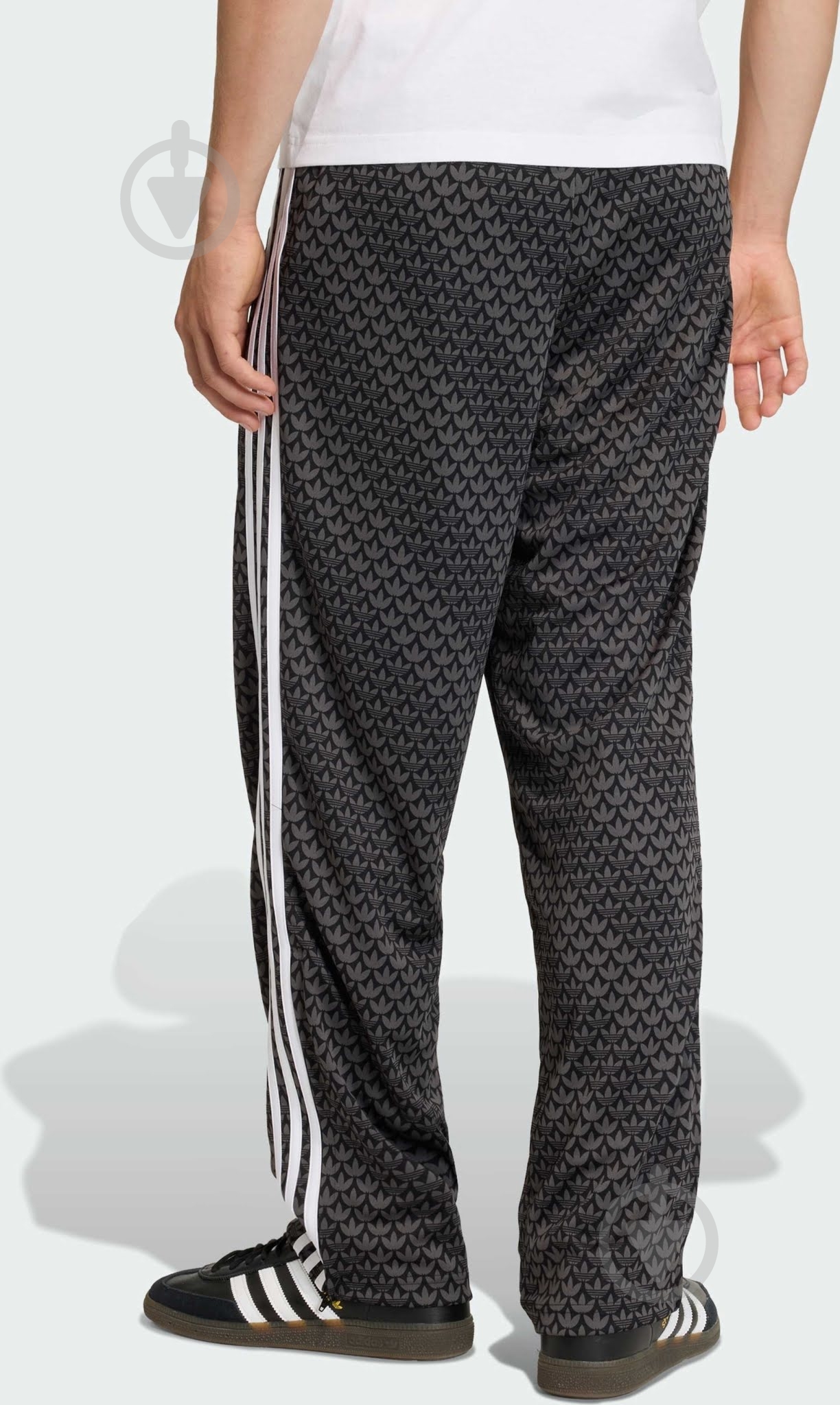 Брюки Adidas Firebird Tp Black KC9159 р. S черный - фото 2 Брюки Adidas Firebird Tp Black KC9159 р. S черный - фото 2