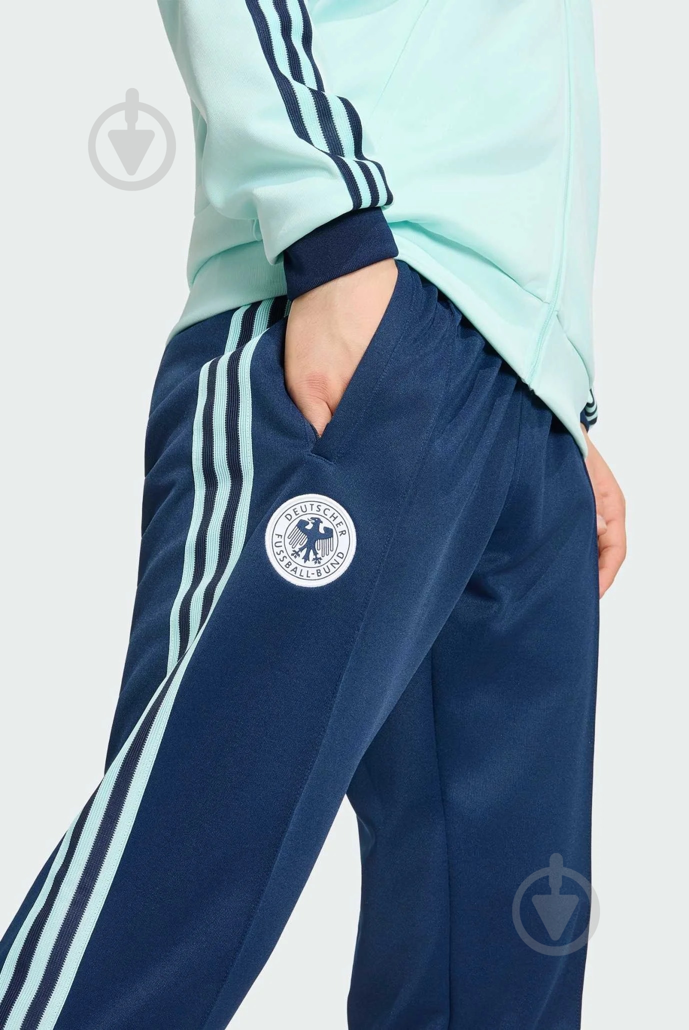 Брюки Adidas DFB OG TP CONAVY JZ9341 р. S синий - фото 4