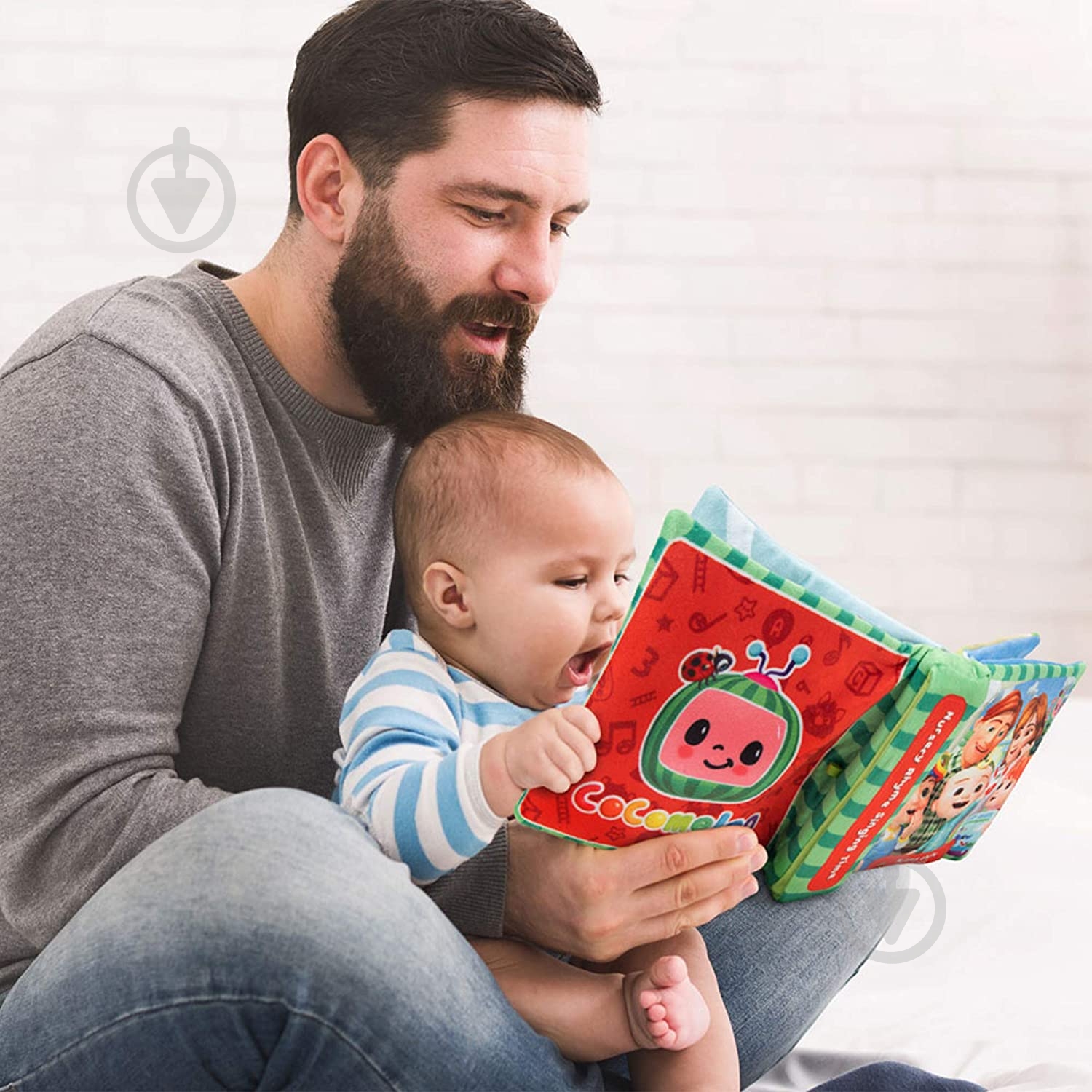 Іграшка інтерактивна CoComelon Feature Roleplay Музична плюшева книга CMW0025 - фото 6 Іграшка інтерактивна CoComelon Feature Roleplay Музична плюшева книга CMW0025 - фото 6