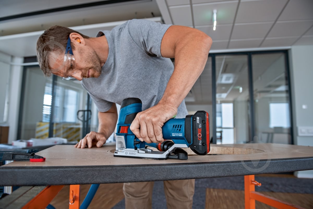 Электролобзик Bosch Professional GST 18V-155 SC 06015B0001 - фото 6