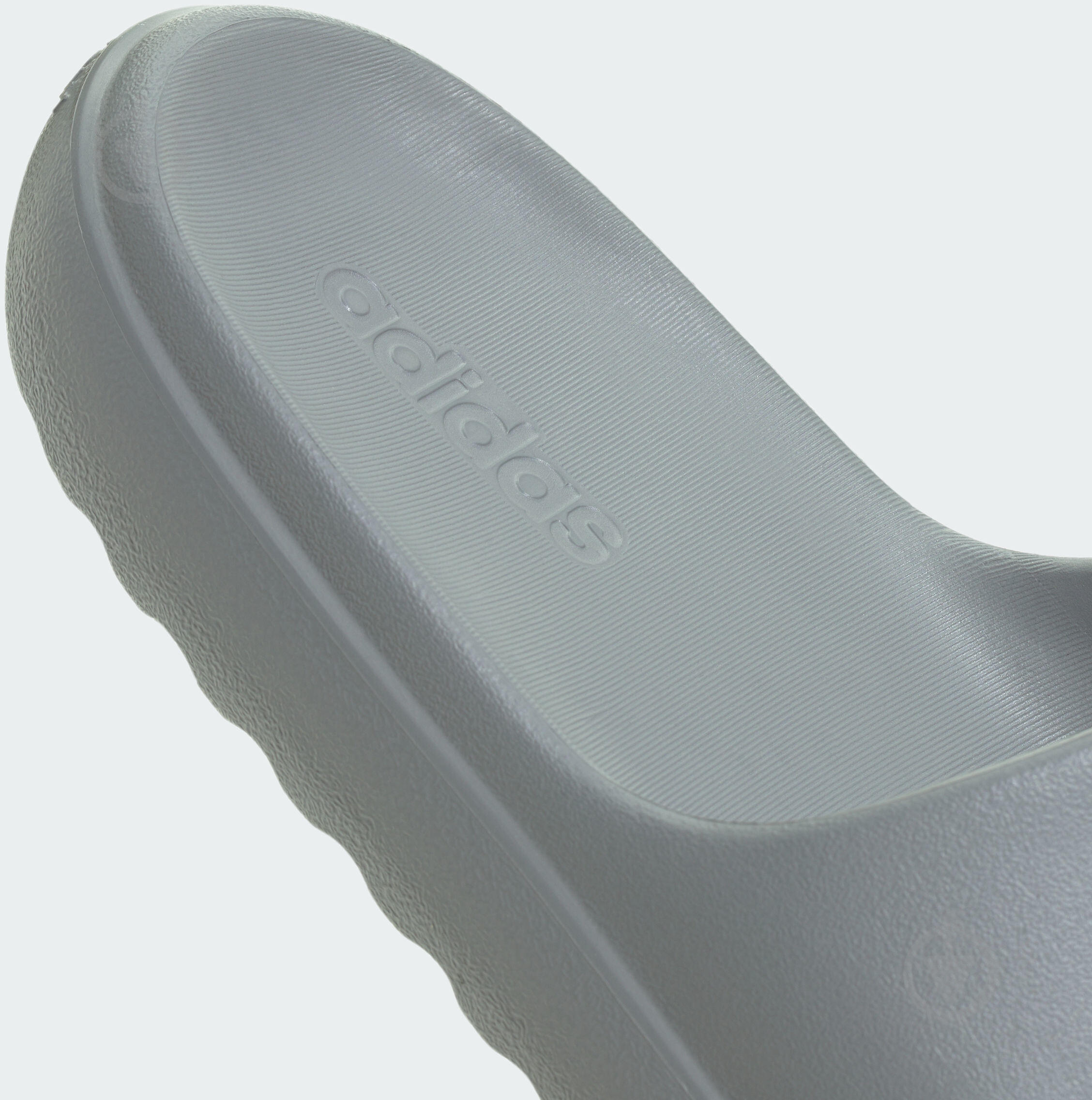 Тапочки Adidas ADILETTE LUMIA JP9581 р.48 2/3 серый - фото 8