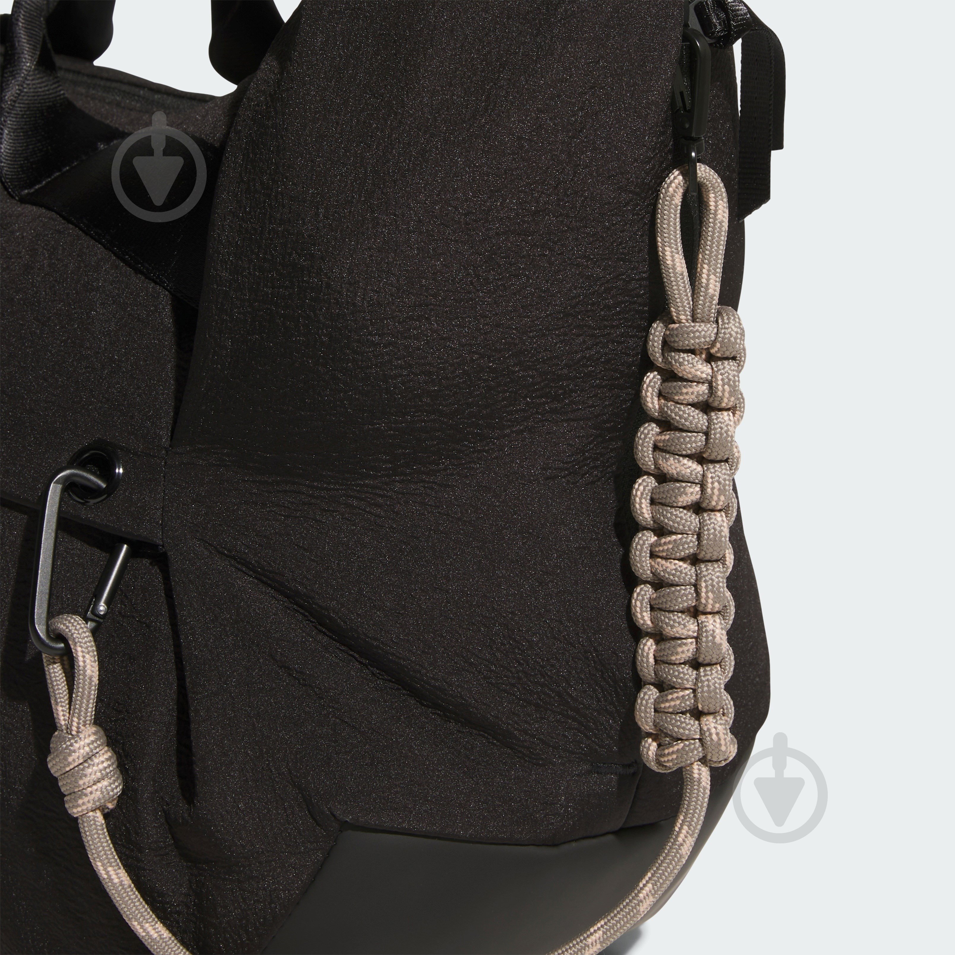 Спортивна сумка Adidas FAVORITE DUFFEL BAG JF0706 22,25 л чорний - фото 5 Спортивна сумка Adidas FAVORITE DUFFEL BAG JF0706 22,25 л чорний - фото 5