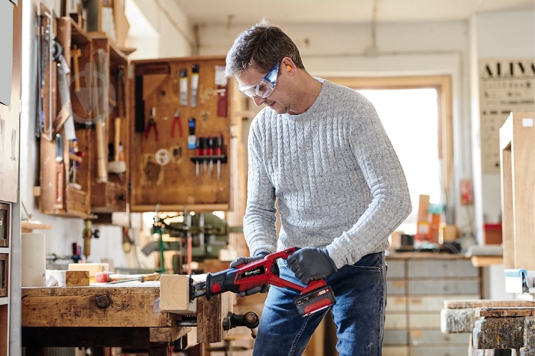 Пила шабельна Einhell акумуляторна PXC TE-AP 18/22 Li Starter Kit 2,5 Аг 4326300+4512097 - фото 4 Пила шабельна Einhell акумуляторна PXC TE-AP 18/22 Li Starter Kit 2,5 Аг 4326300+4512097 - фото 4