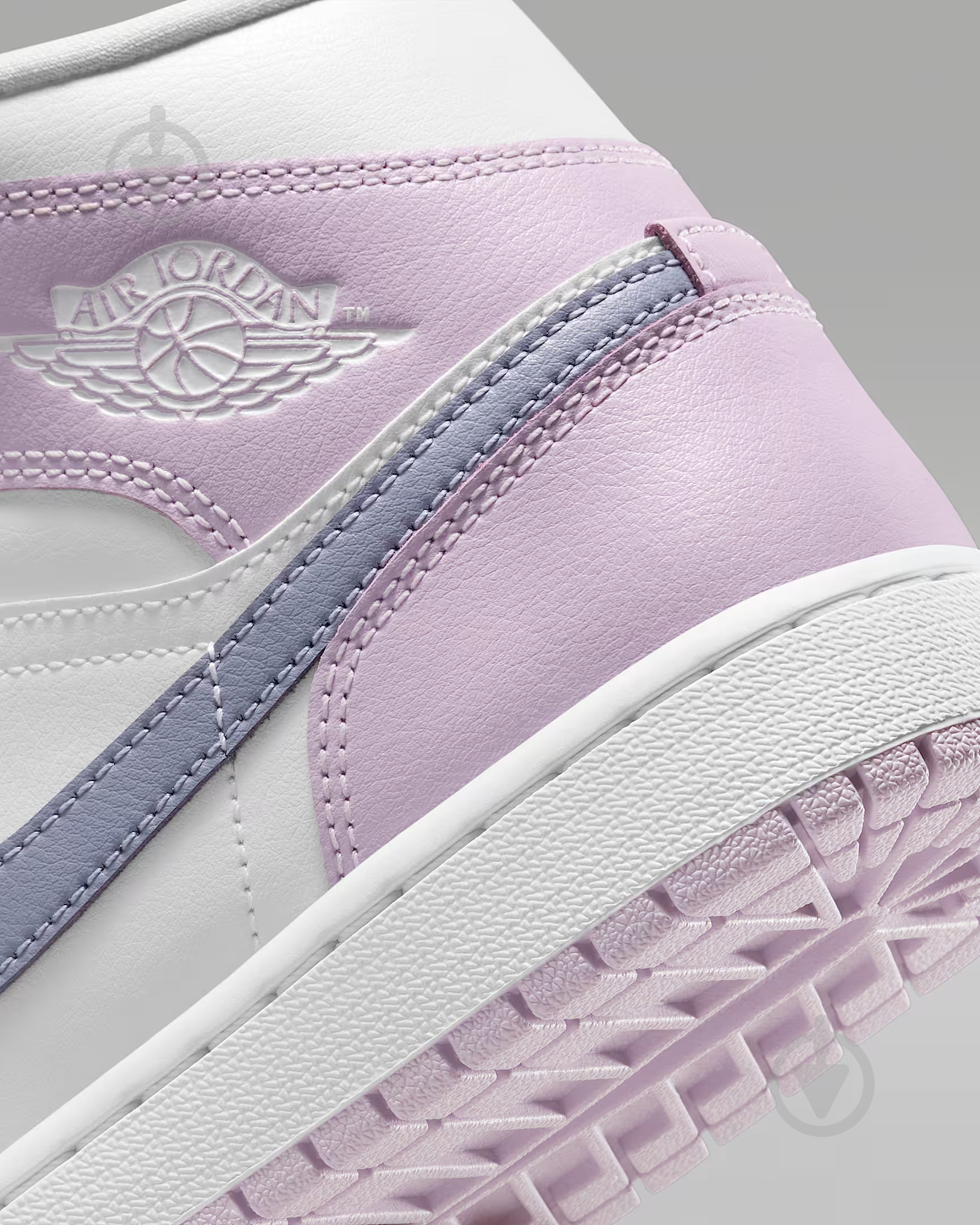 Кроссовки женские демисезонные Jordan AIR 1 MID BQ6472-510 р.40 разноцветные - фото 8 Кроссовки женские демисезонные Jordan AIR 1 MID BQ6472-510 р.40 разноцветные - фото 8