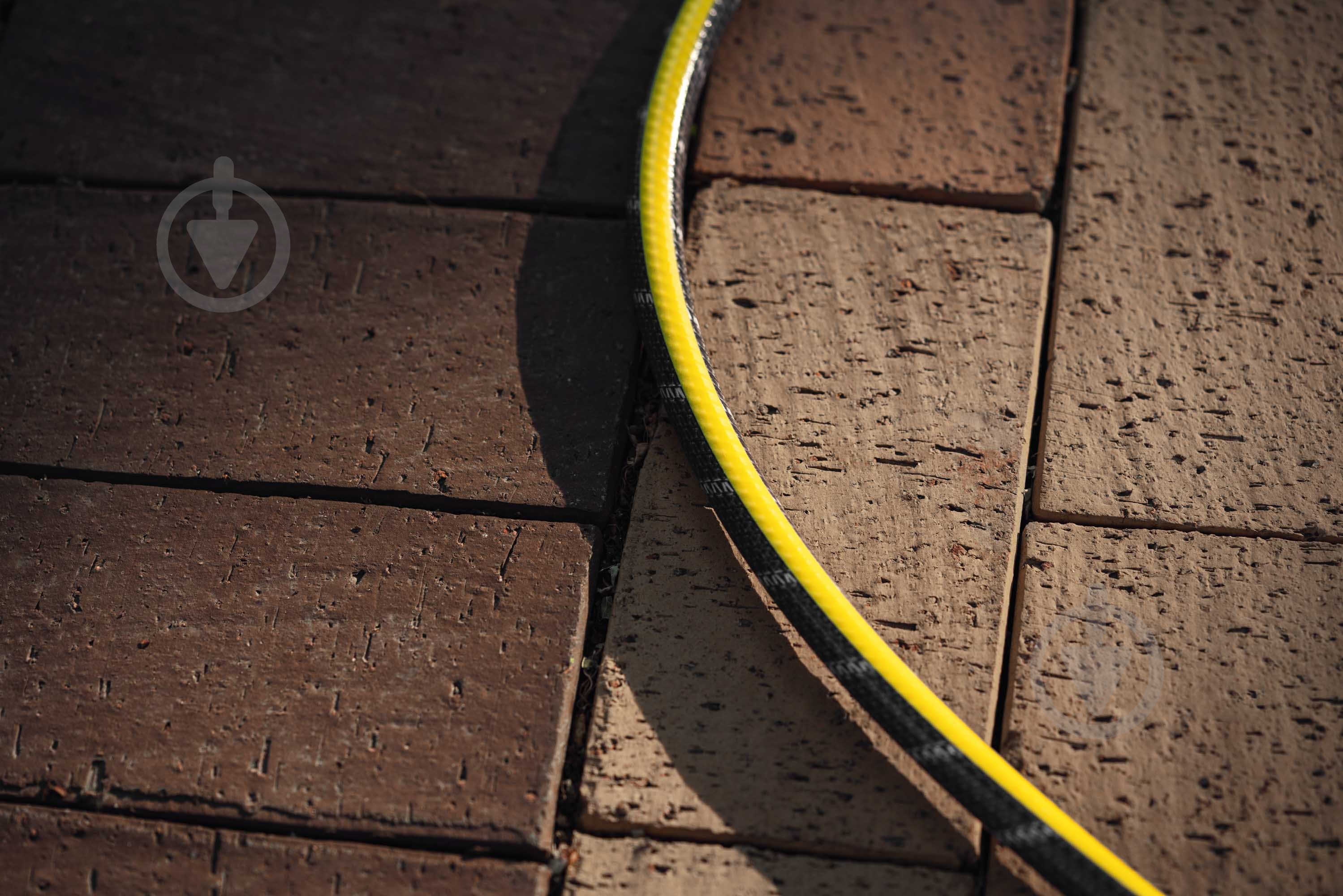 Шланг для полива 2E AquaFlex Carbon 1/2" 10 м (2E-GHE12GE10) - фото 2 Шланг для полива 2E AquaFlex Carbon 1/2" 10 м (2E-GHE12GE10) - фото 2