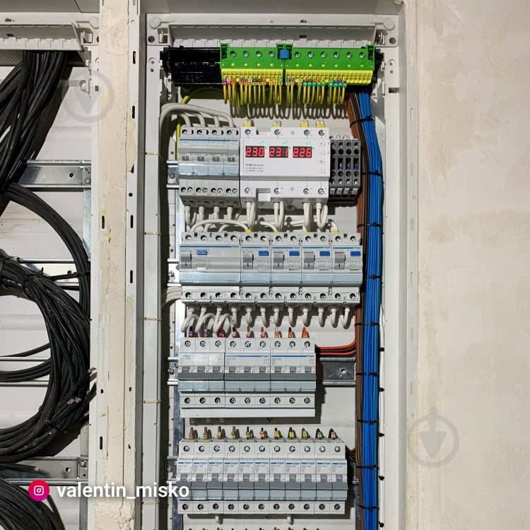 Реле напряжения ZUBR D6-63 red трехфазное с двумя режимами работы (63 А, 13 900 ВА) - фото 4 Реле напряжения ZUBR D6-63 red трехфазное с двумя режимами работы (63 А, 13 900 ВА) - фото 4