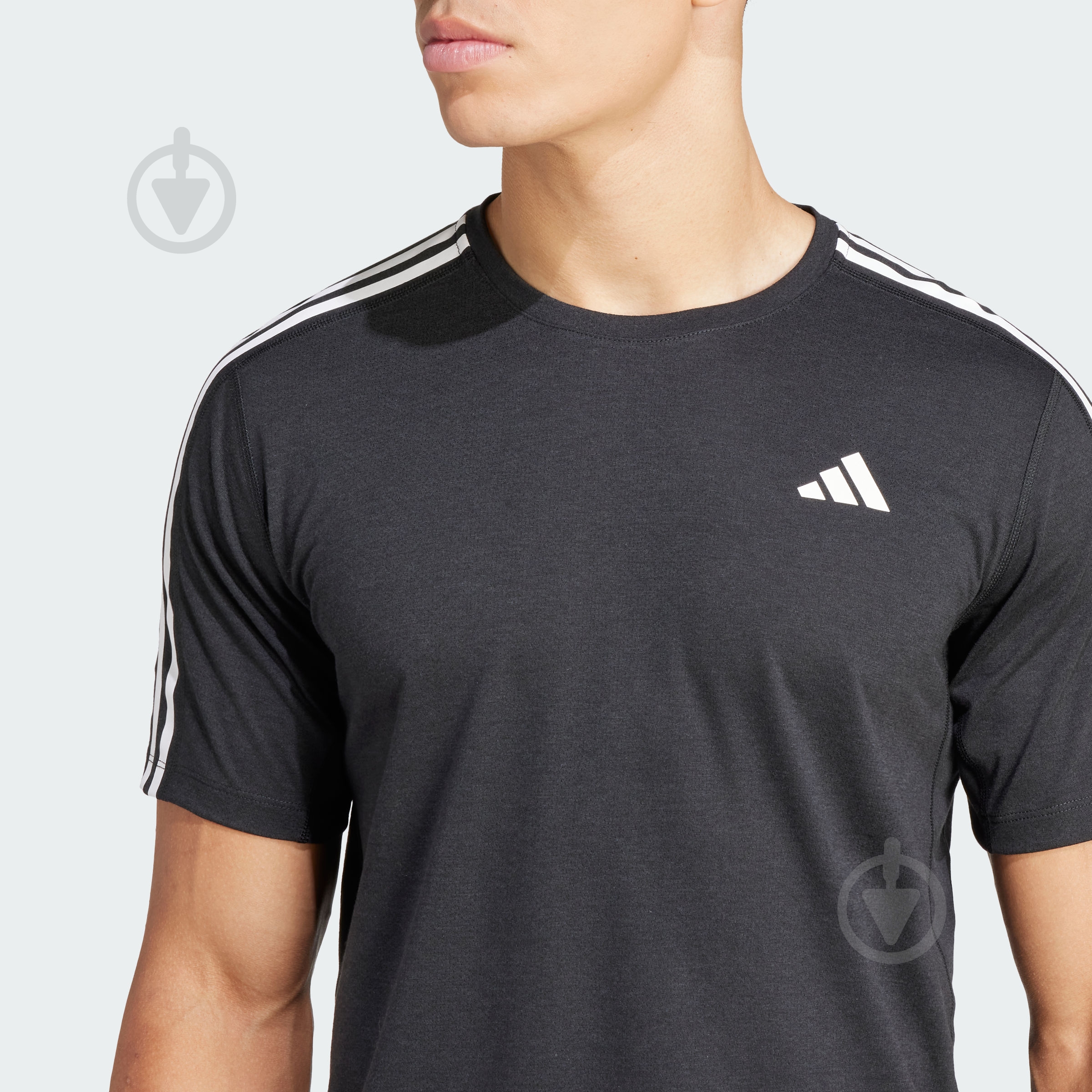Футболка Adidas OTR E 3S TEE IQ3834 р.S чорний - фото 3 Футболка Adidas OTR E 3S TEE IQ3834 р.S чорний - фото 3