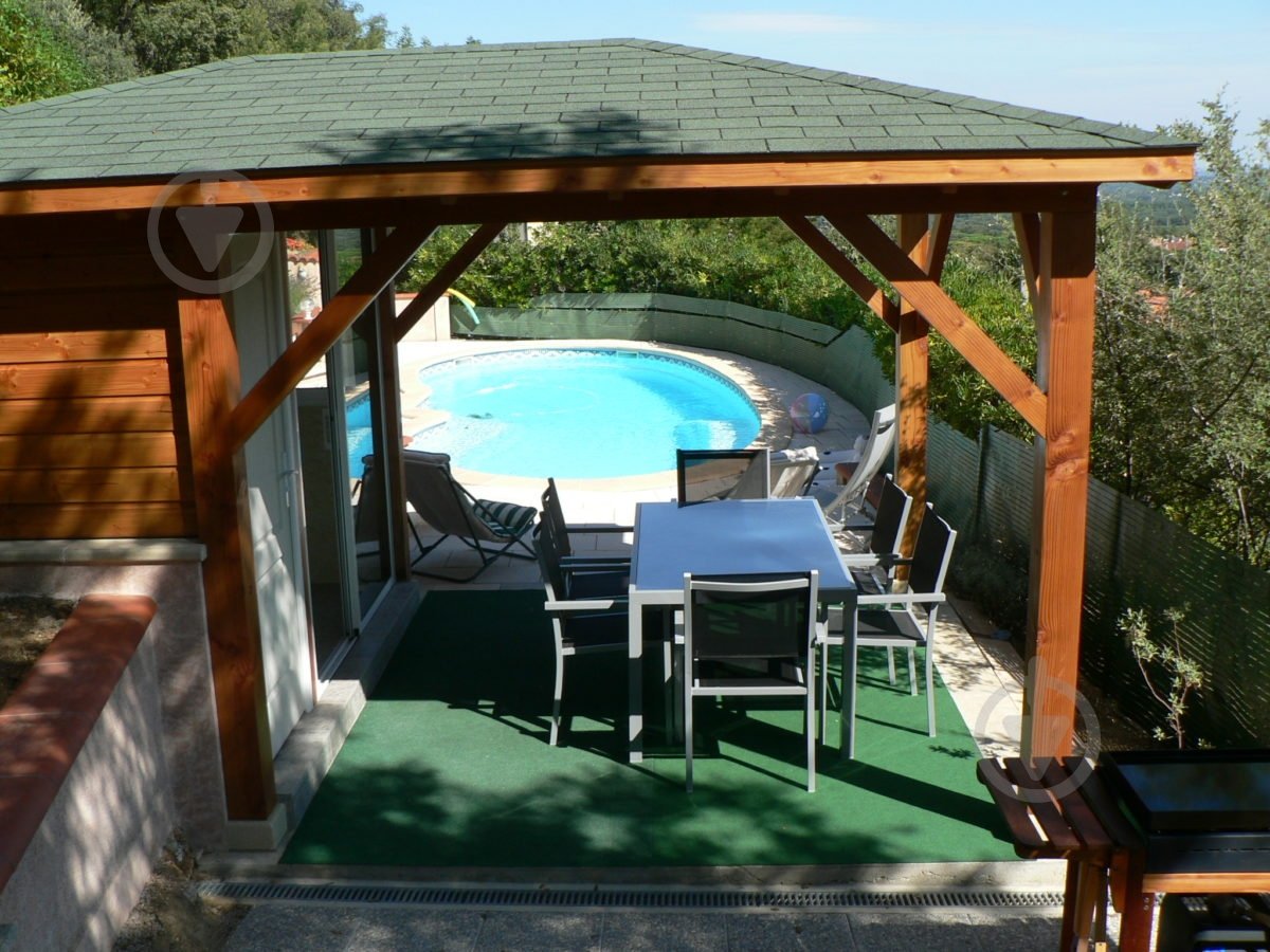 Бітумна черепиця IKO Number One 3Tab Amazon Green (03) 3,0 кв.м - фото 3 Бітумна черепиця IKO Number One 3Tab Amazon Green (03) 3,0 кв.м - фото 3