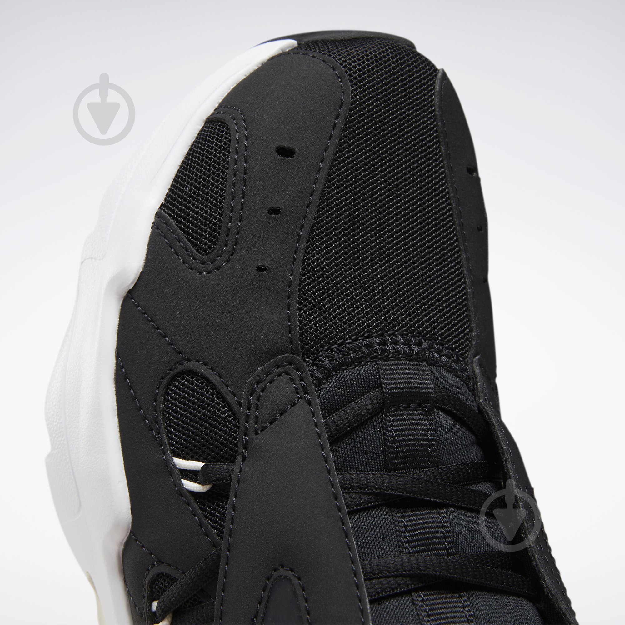 Кросівки жіночі Reebok REEBOK ROYAL TURBO FW0928 р.38 чорні - фото 7