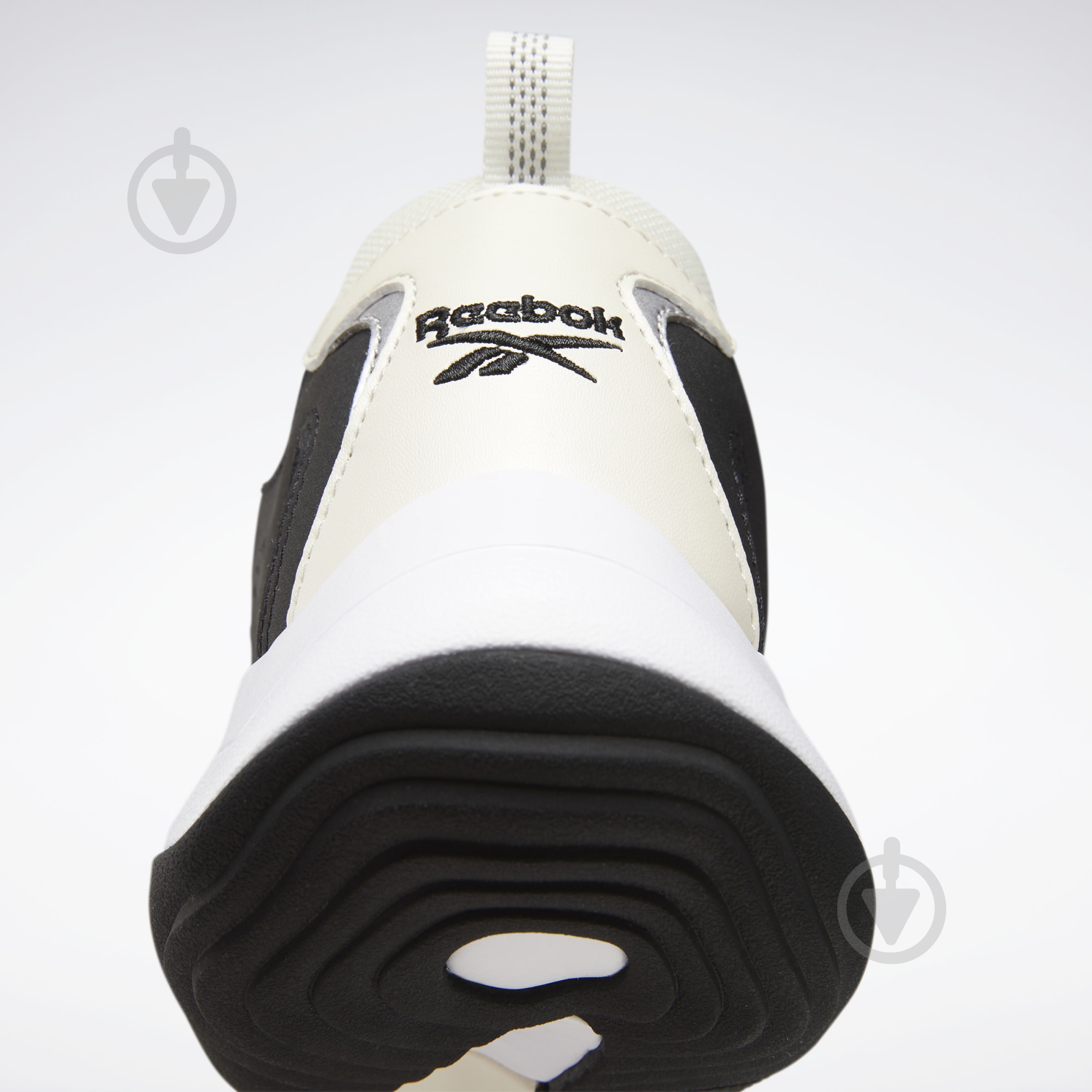 Кросівки жіночі Reebok REEBOK ROYAL TURBO FW0928 р.38 чорні - фото 8