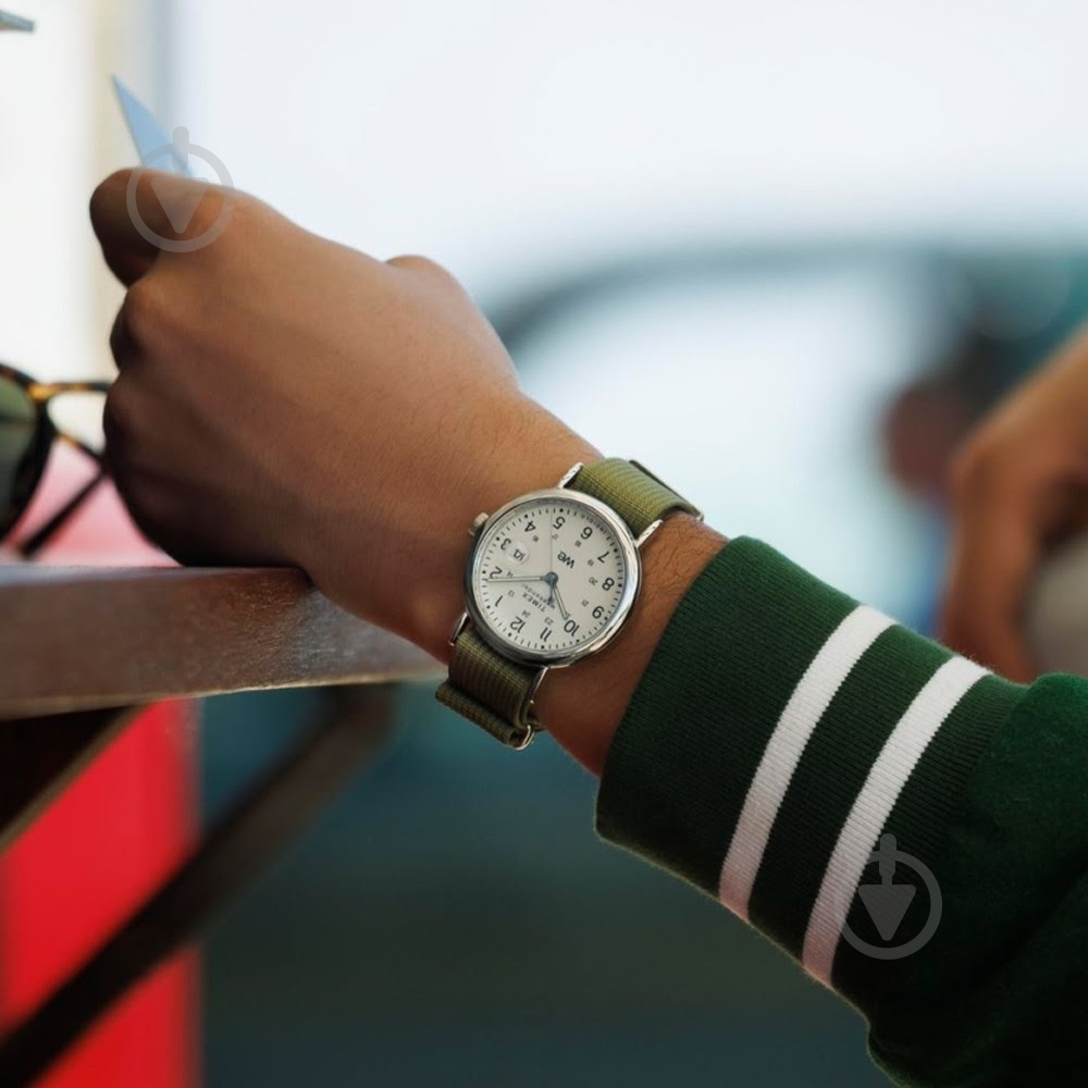 Наручний годинник Weekender Timex silver (Tx2w86000) - фото 2 Наручний годинник Weekender Timex silver (Tx2w86000) - фото 2