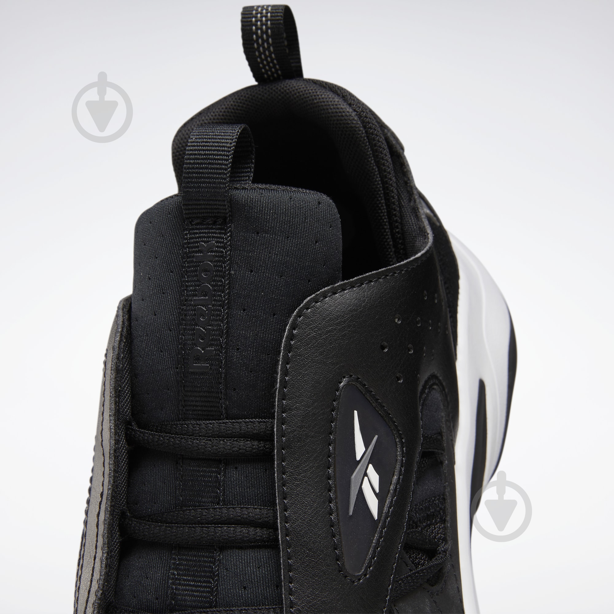 Кросівки чоловічі Reebok REEBOK ROYAL TURBO FW6845 р.44,5 чорні - фото 8 Кросівки чоловічі Reebok REEBOK ROYAL TURBO FW6845 р.44,5 чорні - фото 8
