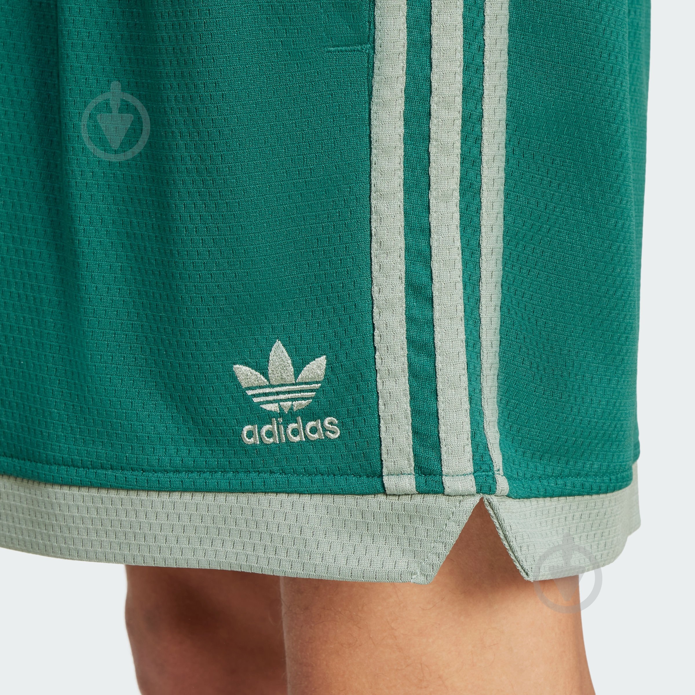 Шорты Adidas Mockeylet short JP1101 р. S зеленый - фото 3