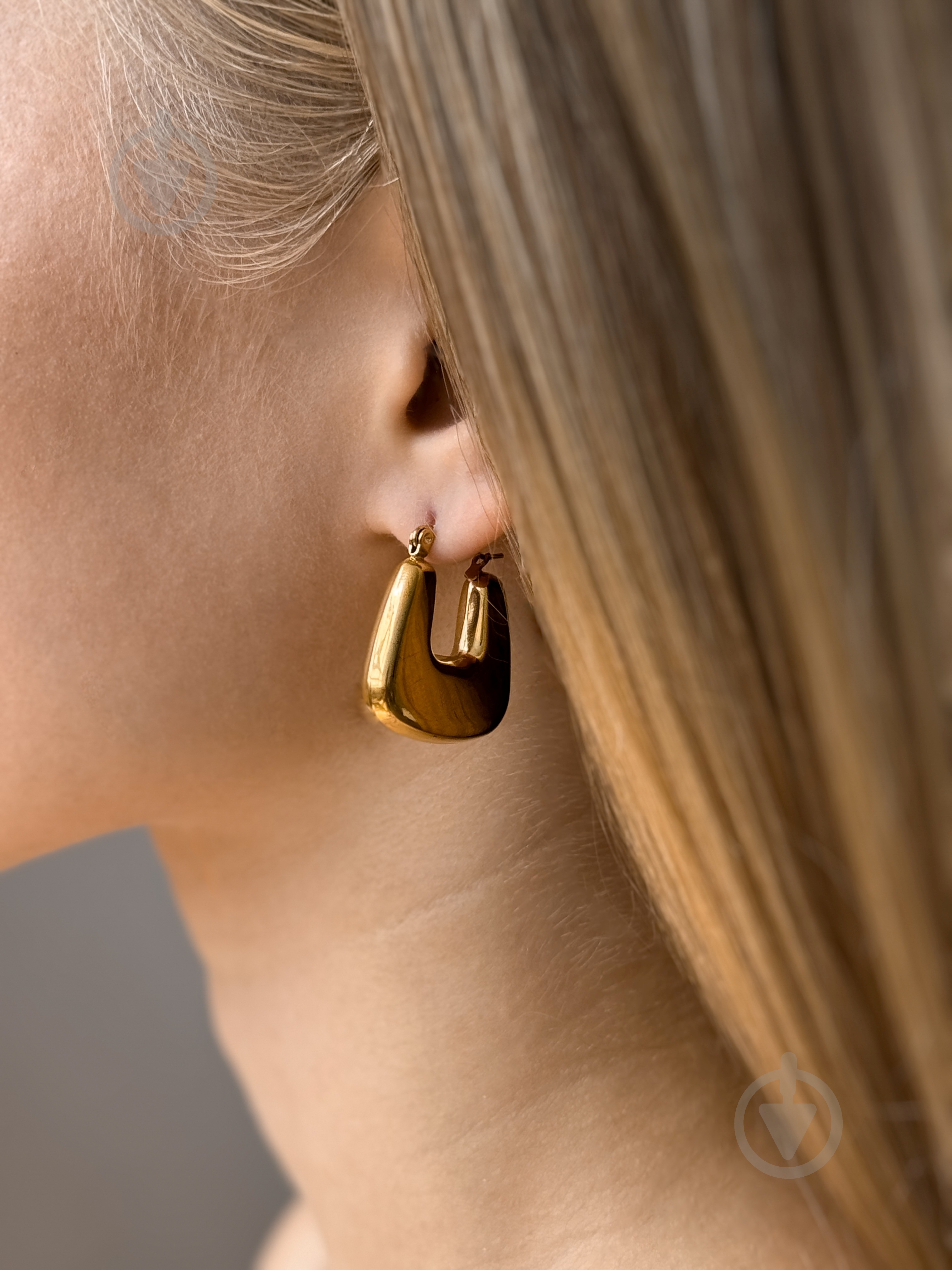 Серьги MISO accessory массивный квадрат золотые - фото 2