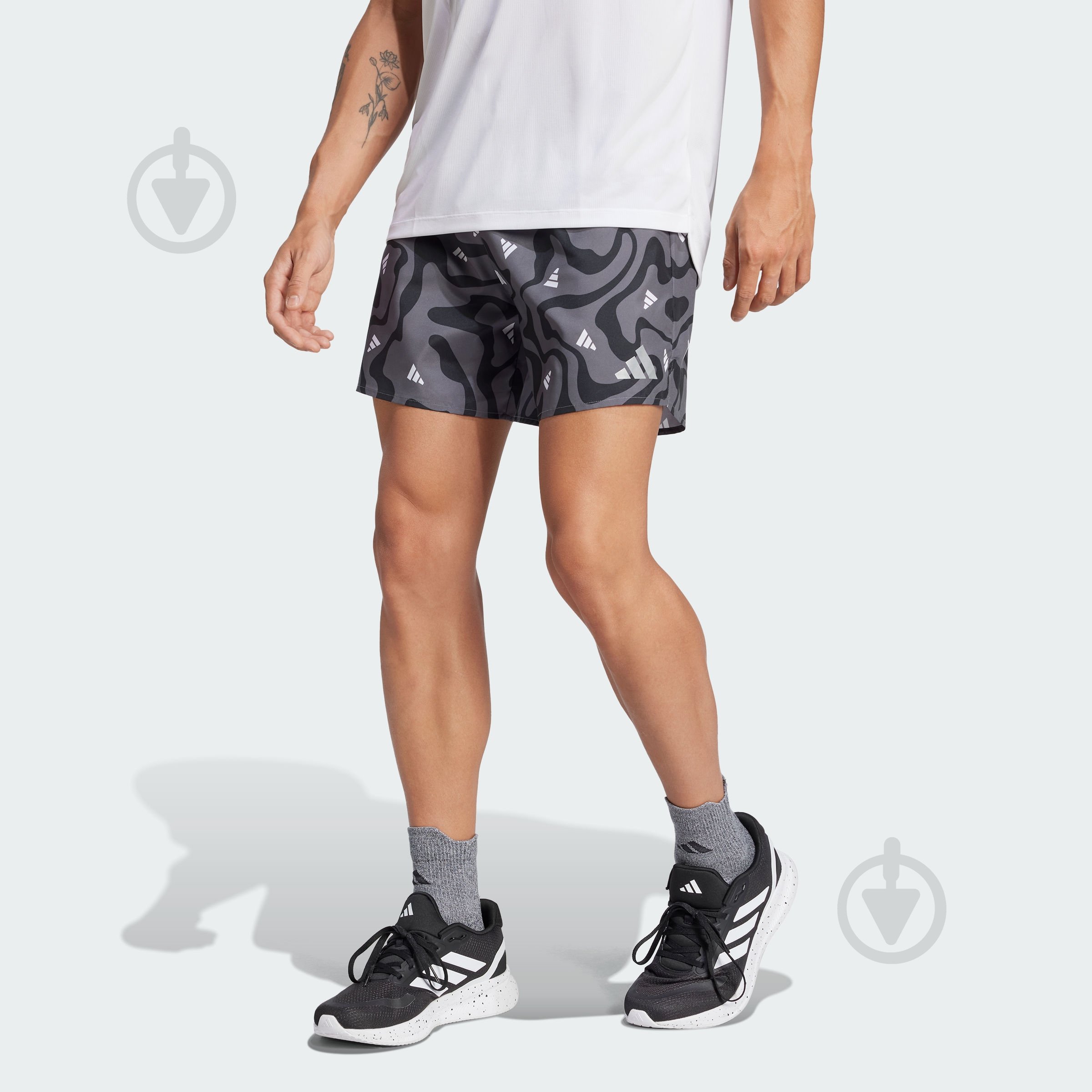 Шорты Adidas RUN IT BL SHO M JD2336 р. XL черный - фото 1 Шорты Adidas RUN IT BL SHO M JD2336 р. XL черный - фото 1