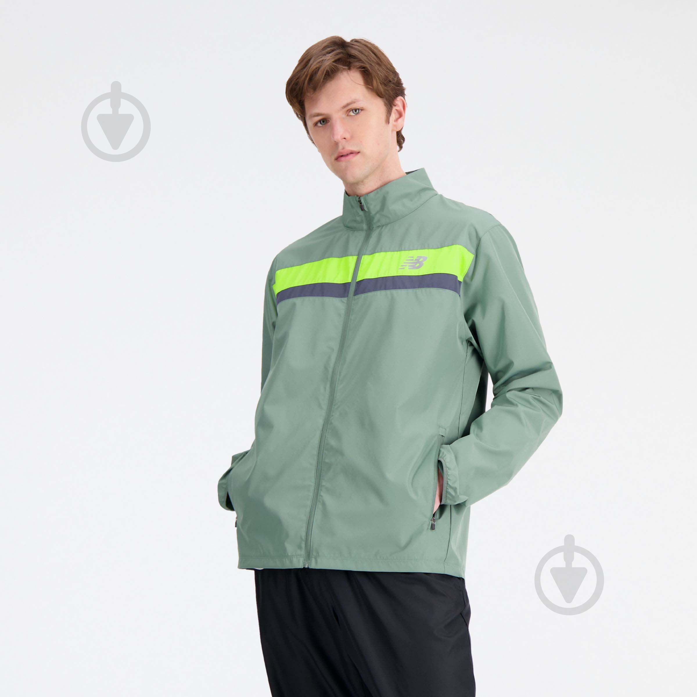 Куртка чоловіча New Balance ACCELERATE JACKET MJ23236DKJ р.M зелена - фото 1