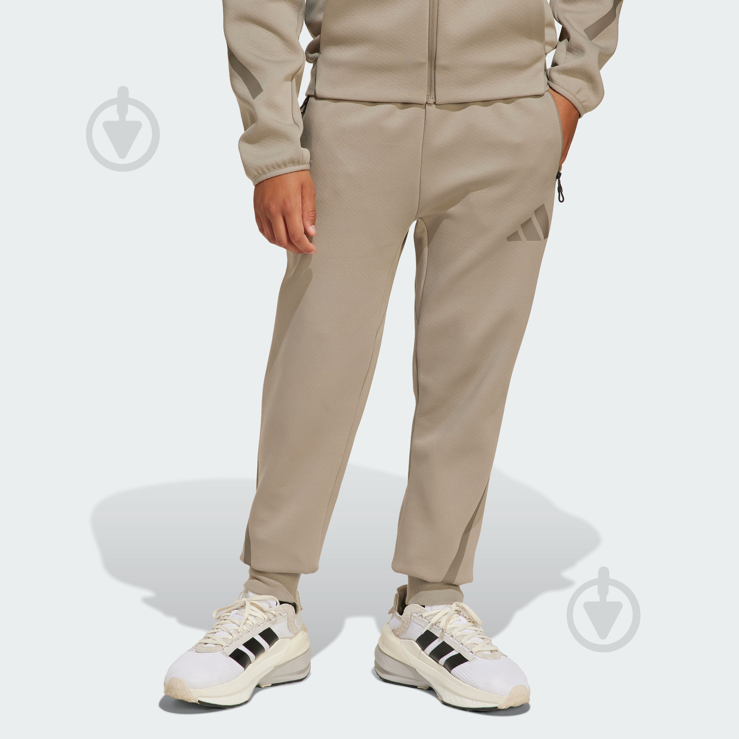 Брюки Adidas J Z.N.E. PT JD0007 р. 9-10YRS зеленый - фото 1