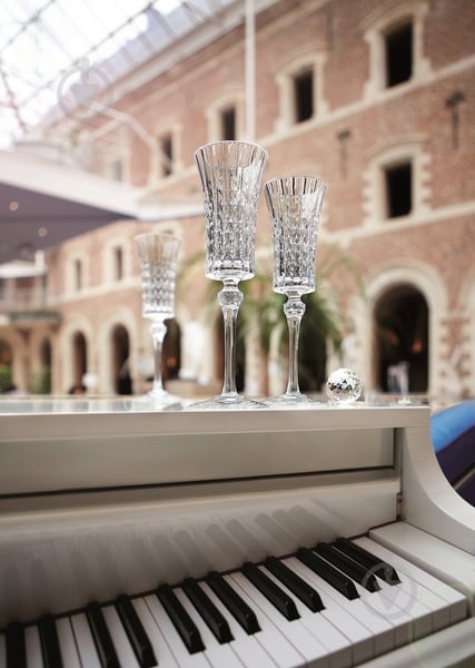 УЦЕНКА! Набор бокалов для шампанского Cristal Darques Lady Diamond Q9151 150 мл 2 шт. (УЦ №2594) - фото 3 УЦЕНКА! Набор бокалов для шампанского Cristal Darques Lady Diamond Q9151 150 мл 2 шт. (УЦ №2594) - фото 3