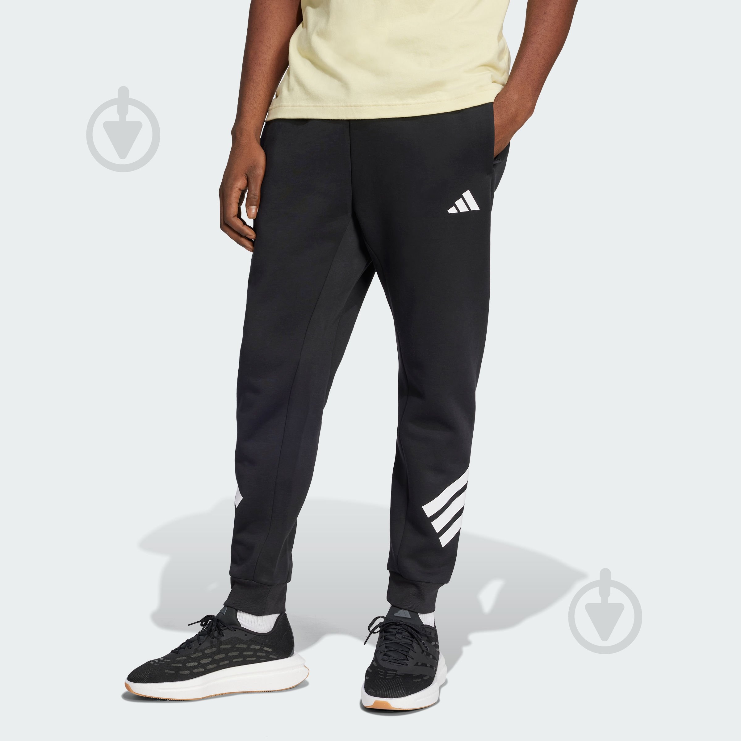 Штани Adidas M FI 3S PT JD4863 р. XL чорний - фото 1 Штани Adidas M FI 3S PT JD4863 р. XL чорний - фото 1