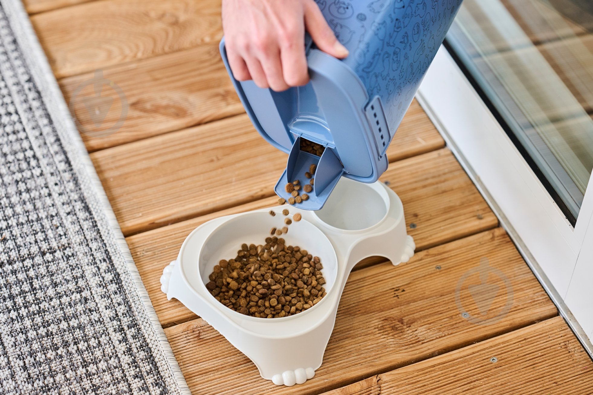 Миска двойная Rotho Sp. z o. o. Sally 1 л + 0,28 л песоная - фото 3 Миска двойная Rotho Sp. z o. o. Sally 1 л + 0,28 л песоная - фото 3