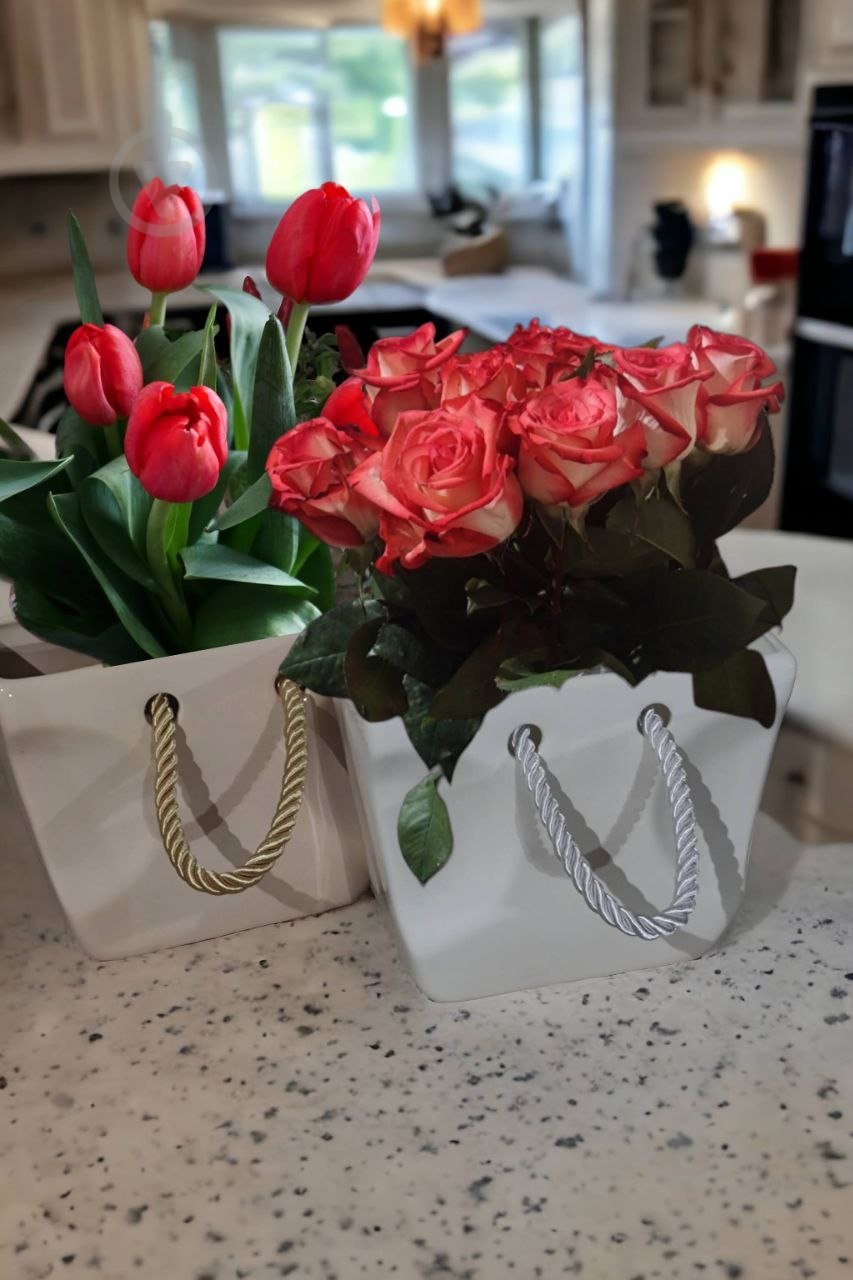 Ваза керамическая Kerama tato Сумка 16,5 см белая - фото 4