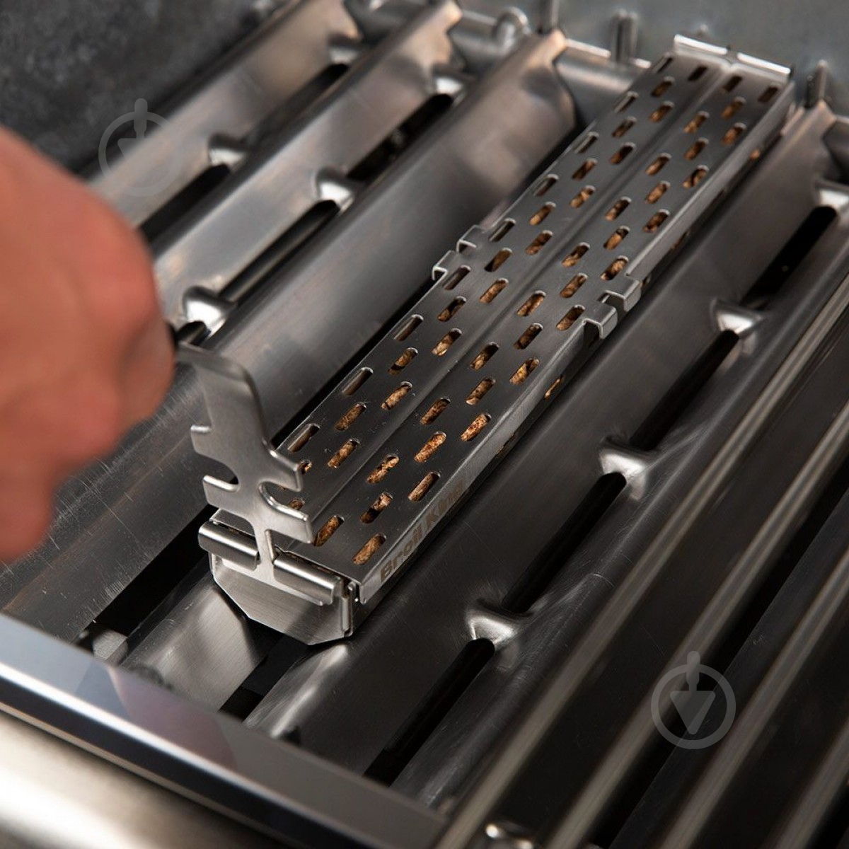 Корзина для копчения Broil King для пелетного гриля - фото 2 Корзина для копчения Broil King для пелетного гриля - фото 2