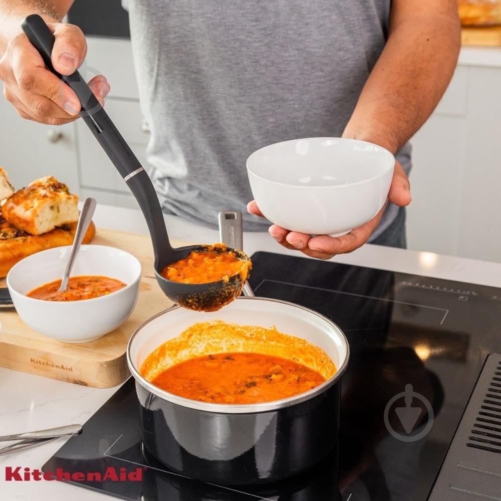 Ополоник KitchenAid Classic, 31 см, чорний (KHH006OHOBEG) - фото 3 Ополоник KitchenAid Classic, 31 см, чорний (KHH006OHOBEG) - фото 3