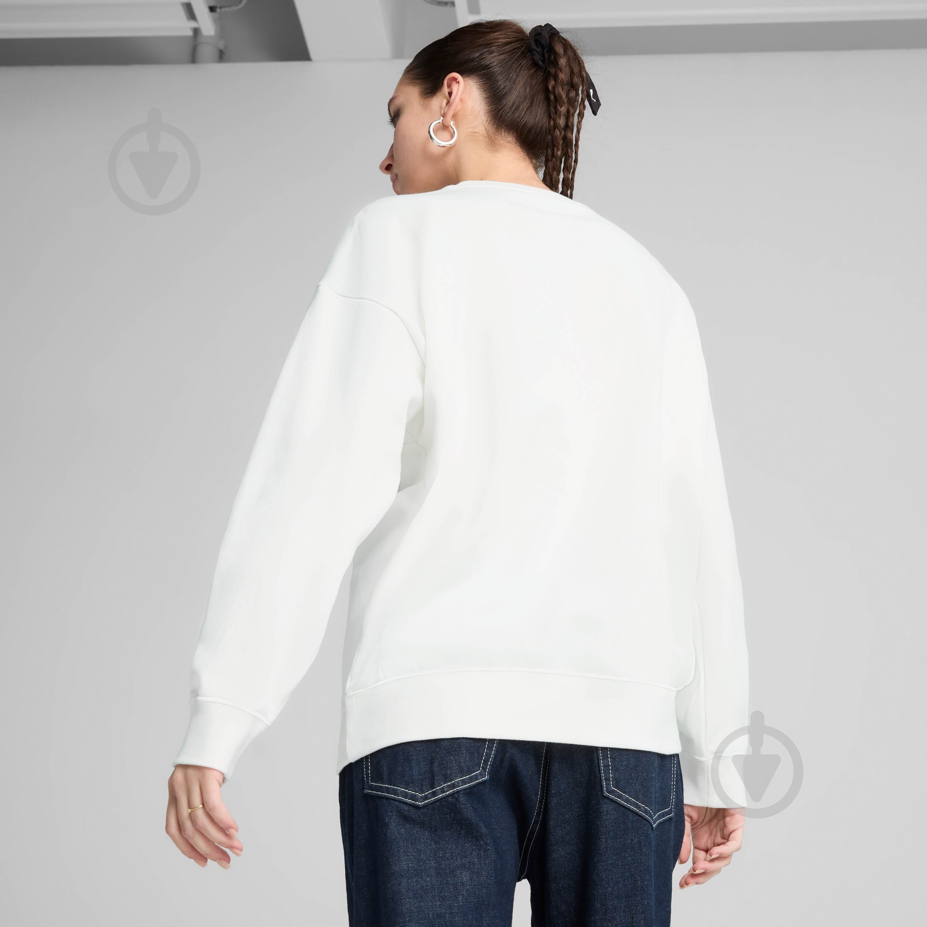Свитшот Puma ESS Oversized Crew FL 68540002 р.L белый - фото 2 Свитшот Puma ESS Oversized Crew FL 68540002 р.L белый - фото 2