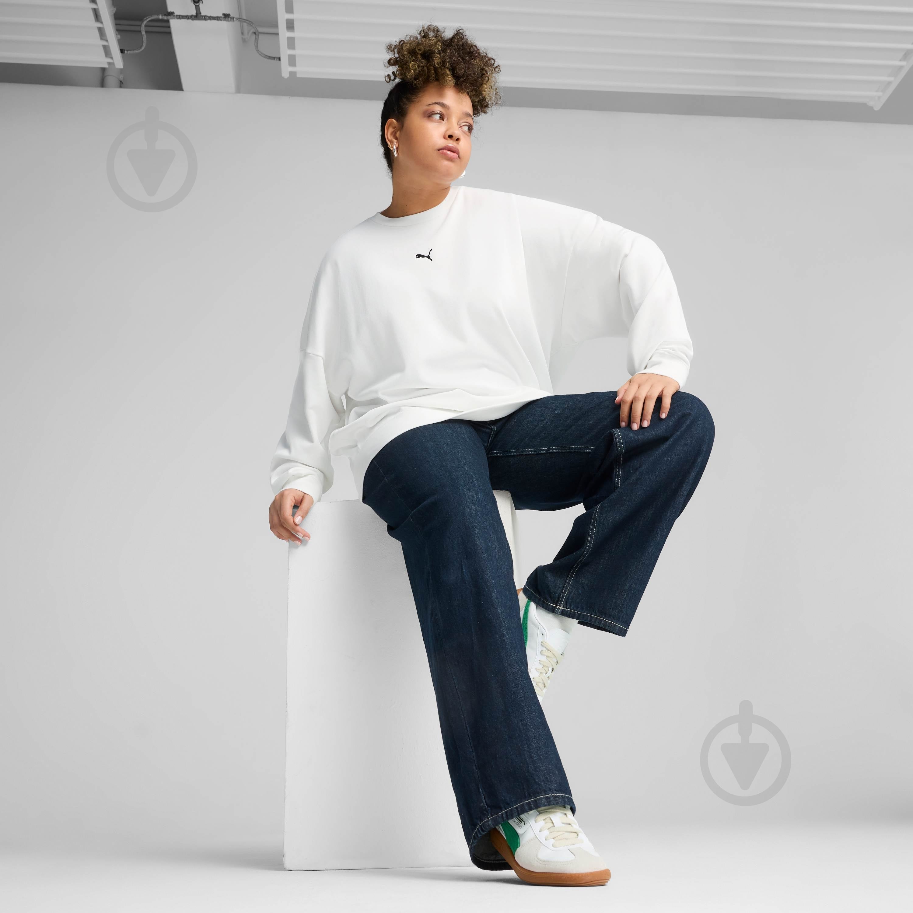 Свитшот Puma ESS Oversized Crew FL 68540002 р.L белый - фото 5 Свитшот Puma ESS Oversized Crew FL 68540002 р.L белый - фото 5