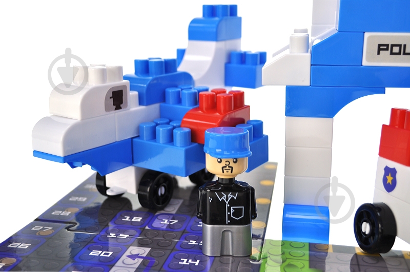 Конструктор qbee Block&Steps: Полицейский патруль + ходилка и мемори игра 3в1 QB300-002 - фото 4 Конструктор qbee Block&Steps: Полицейский патруль + ходилка и мемори игра 3в1 QB300-002 - фото 4