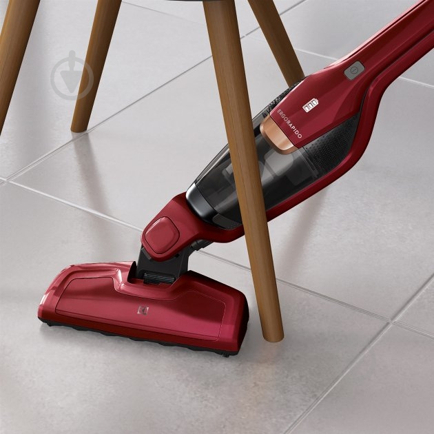 Пылесос аккумуляторный Electrolux EERC75WRK 900402006 red - фото 5